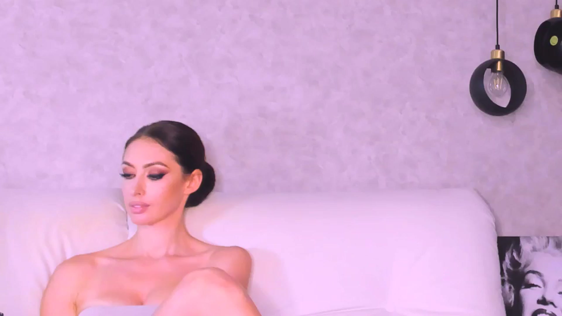 Gallery image thumbnail from SexiLadi's myfreecams stream on, 09/21/2024, 22:52 image 18 of 20