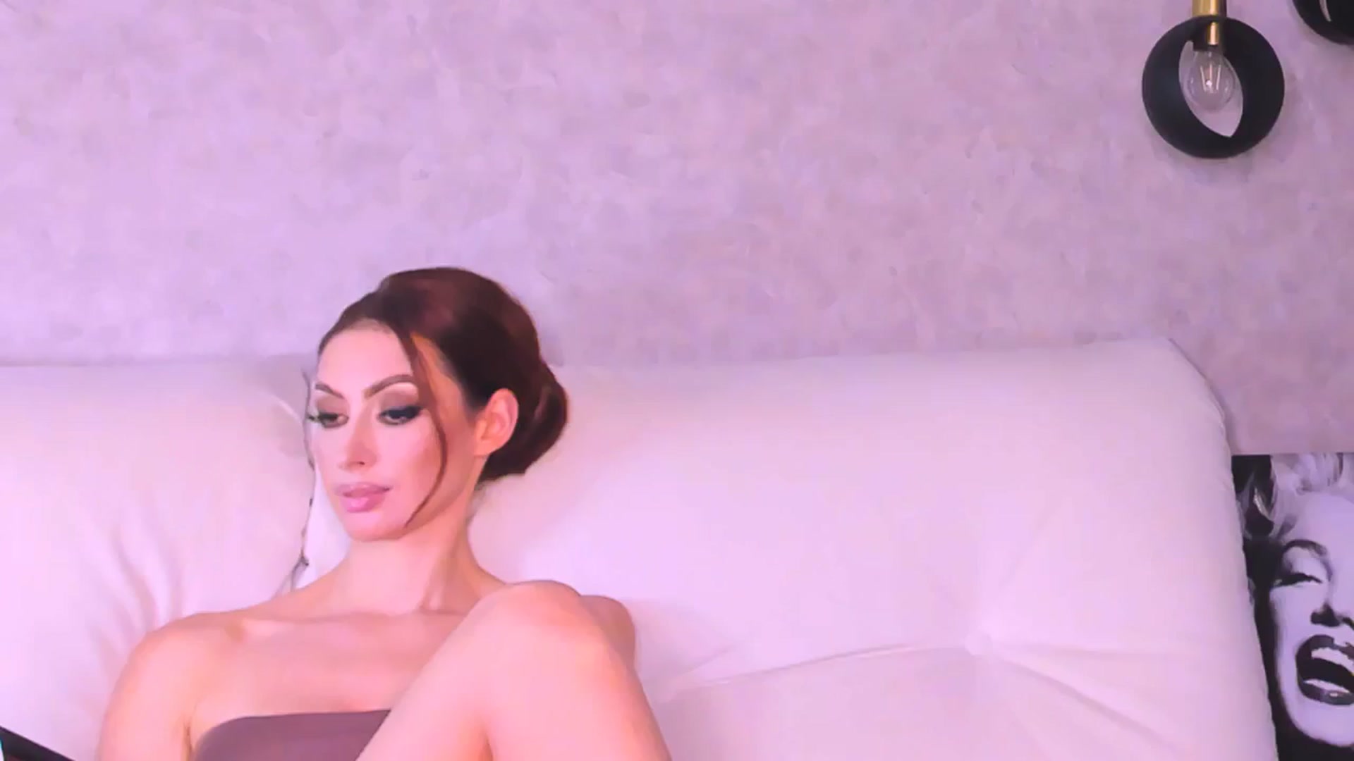 Gallery image thumbnail from SexiLadi's myfreecams stream on, 12/10/2024, 02:44 image 8 of 20