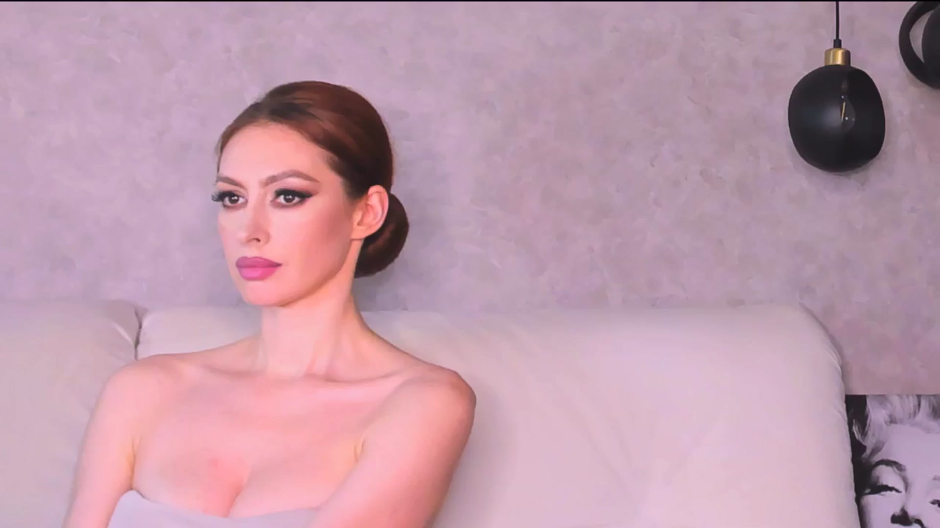 Gallery image thumbnail from SexiLadi's myfreecams stream on, 04/20/2025, 24:20 image 2 of 20