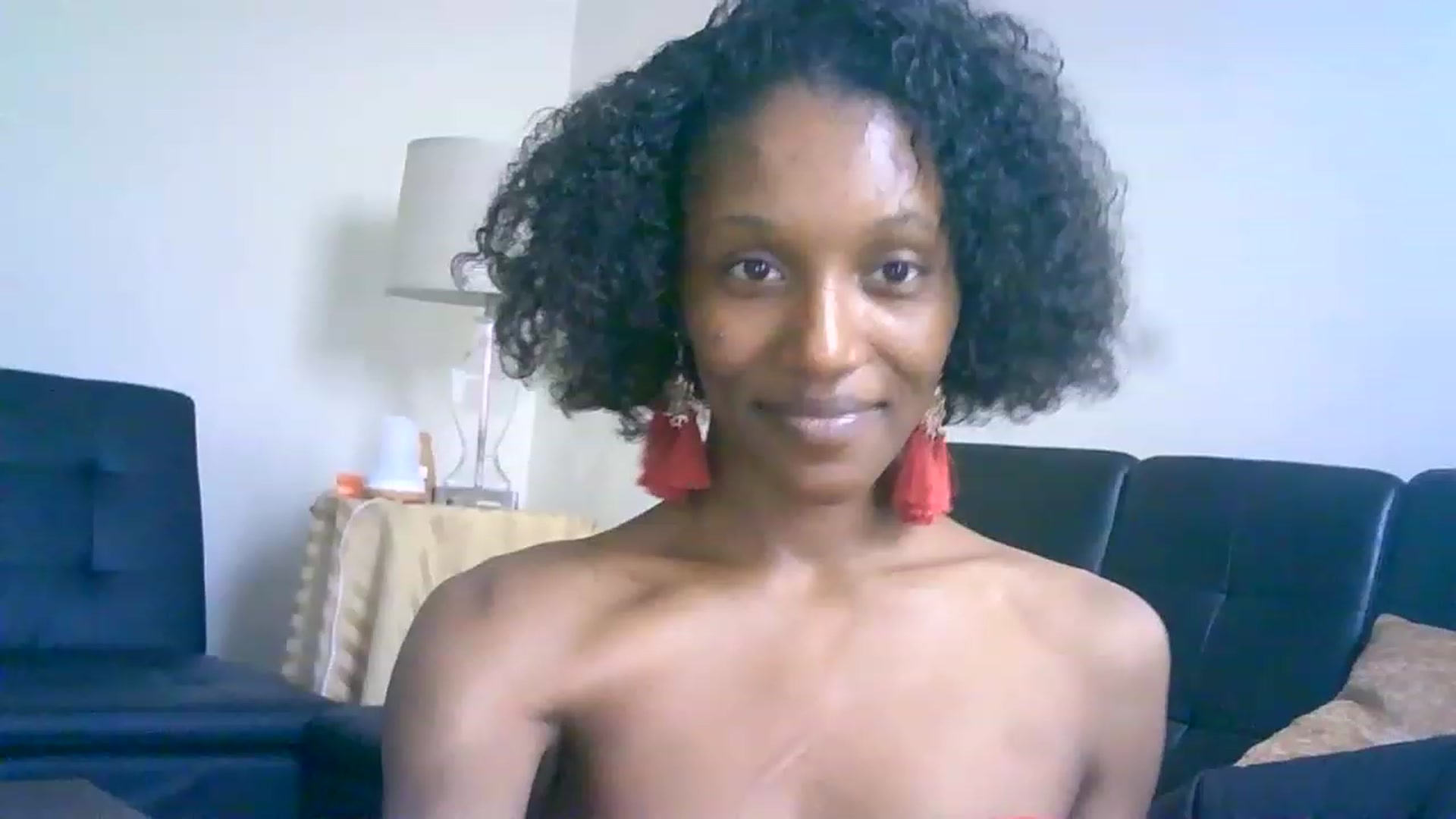 Gallery image thumbnail from Sexualmess's myfreecams stream on, 04/05/2023, 17:41 image 5 of 20