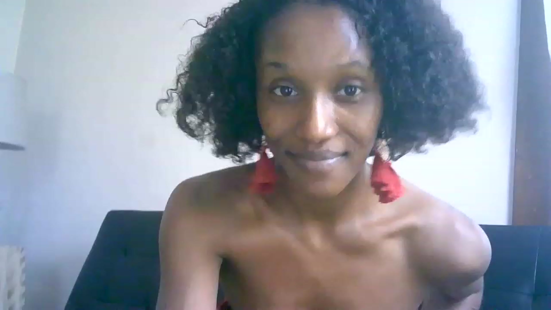 Gallery image thumbnail from Sexualmess's myfreecams stream on, 04/05/2023, 17:41 image 9 of 20