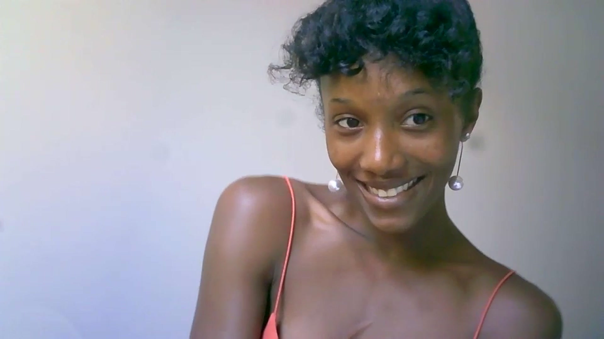 Gallery image thumbnail from Sexualmess's myfreecams stream on, 07/10/2023, 14:10 image 8 of 20