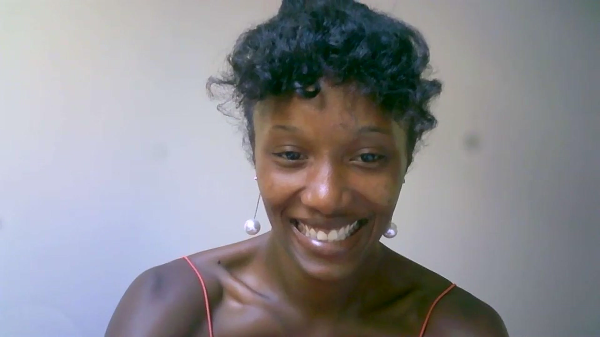 Gallery image thumbnail from Sexualmess's myfreecams stream on, 07/10/2023, 14:10 image 18 of 20