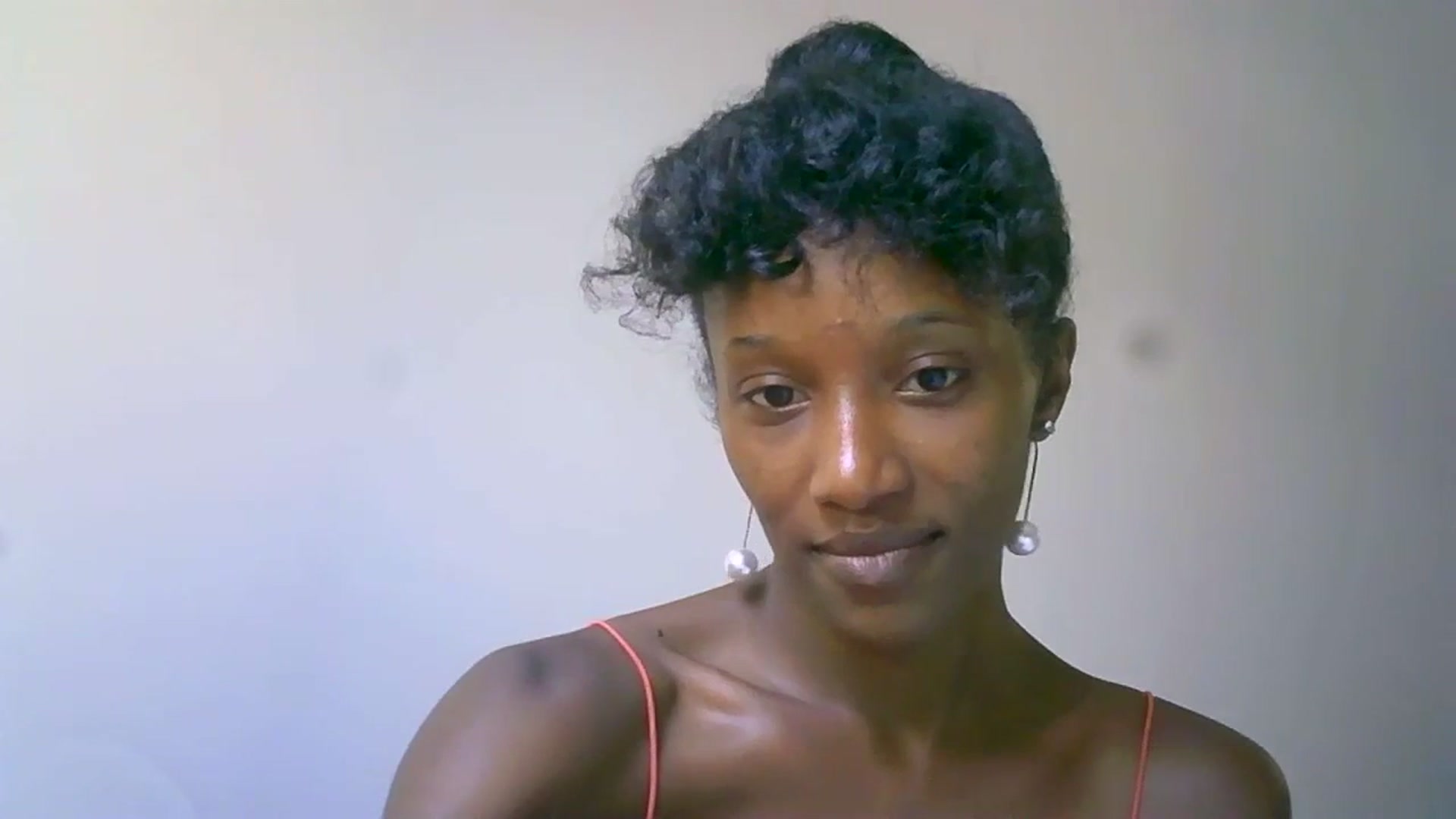 Gallery image thumbnail from Sexualmess's myfreecams stream on, 07/10/2023, 14:10 image 3 of 20