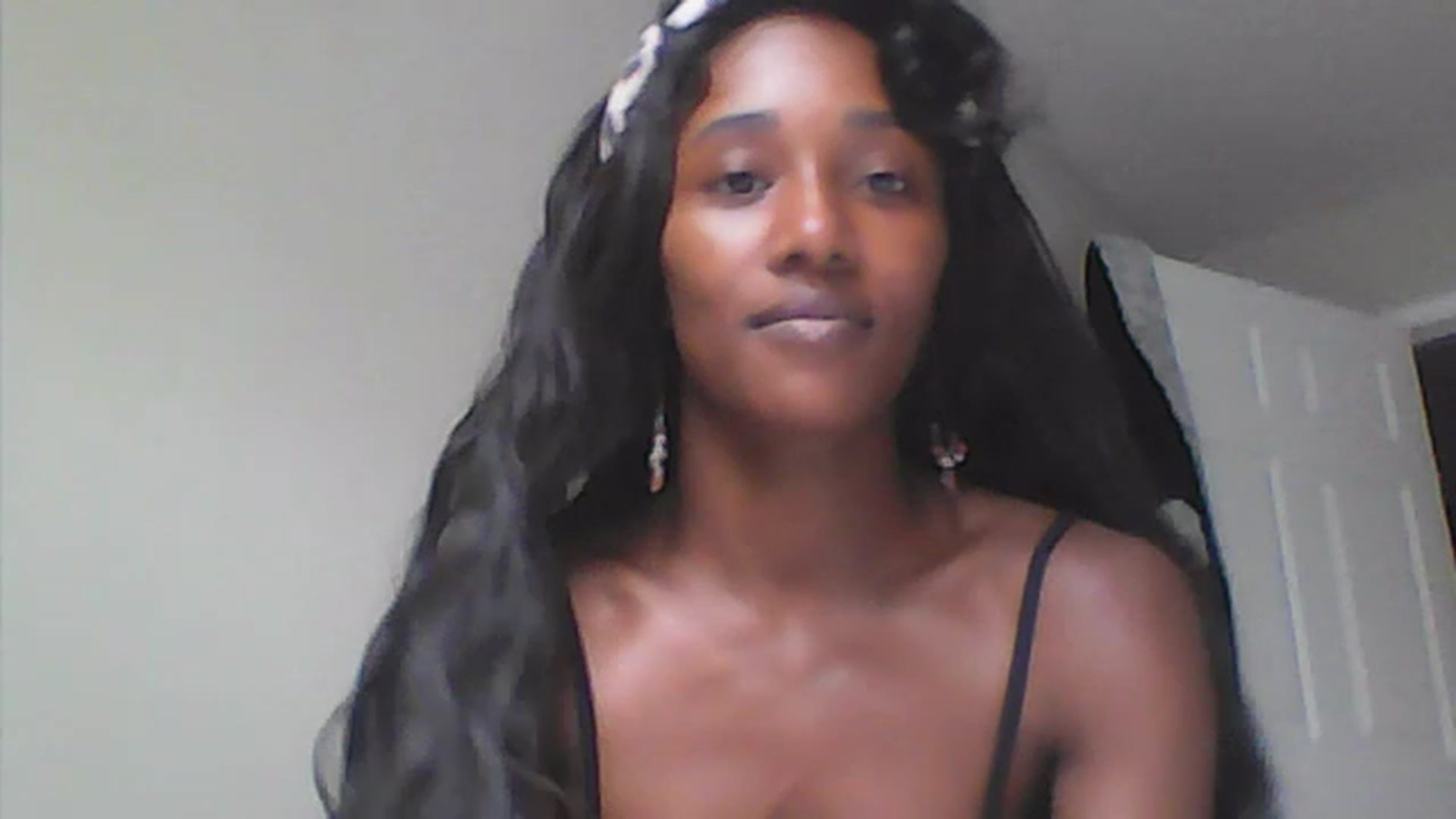 Gallery image thumbnail from Sexualmess's myfreecams stream on, 07/15/2023, 12:42 image 13 of 20