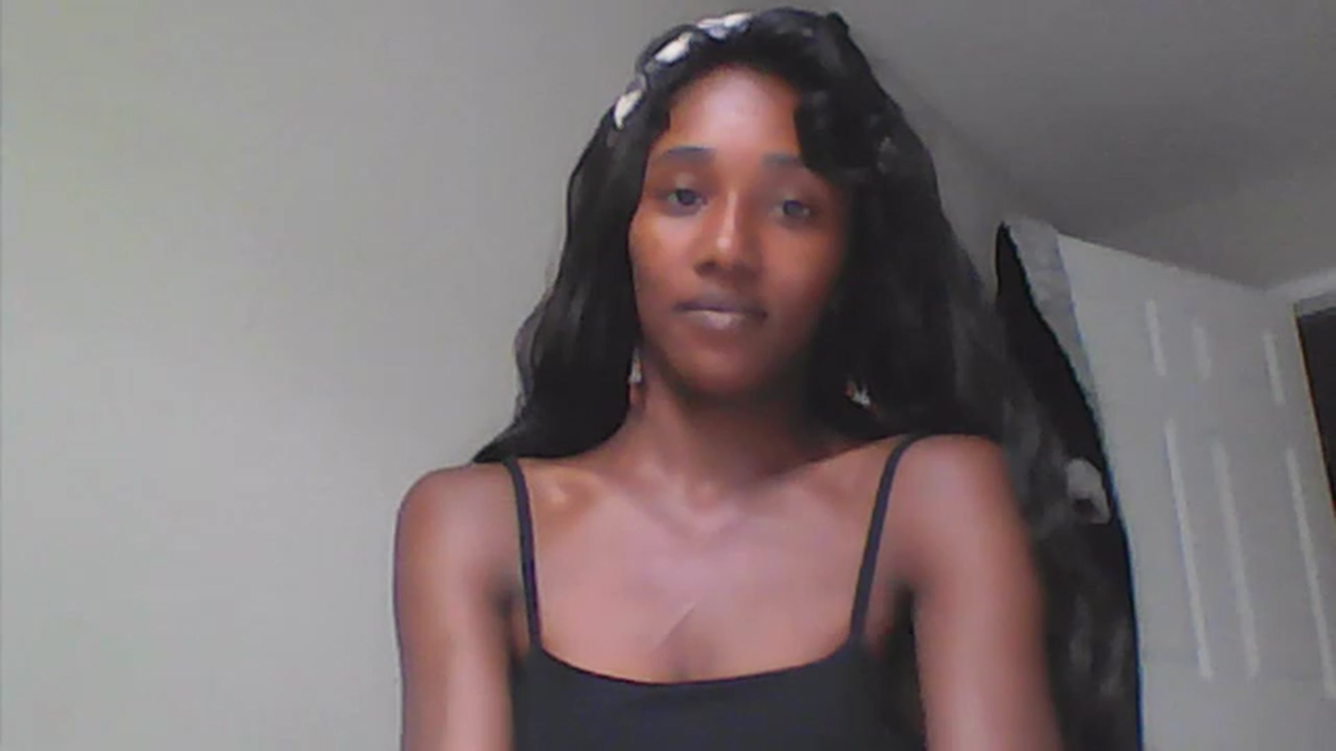 Gallery image thumbnail from Sexualmess's myfreecams stream on, 07/15/2023, 12:42 image 15 of 20