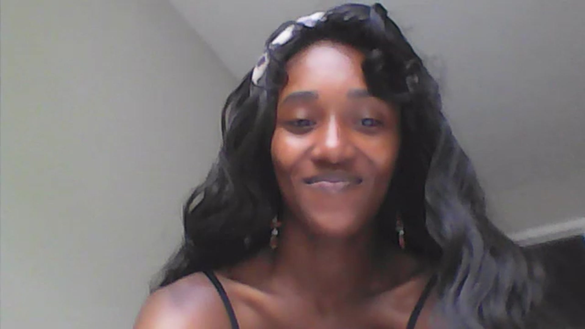 Gallery image thumbnail from Sexualmess's myfreecams stream on, 07/15/2023, 12:42 image 18 of 20