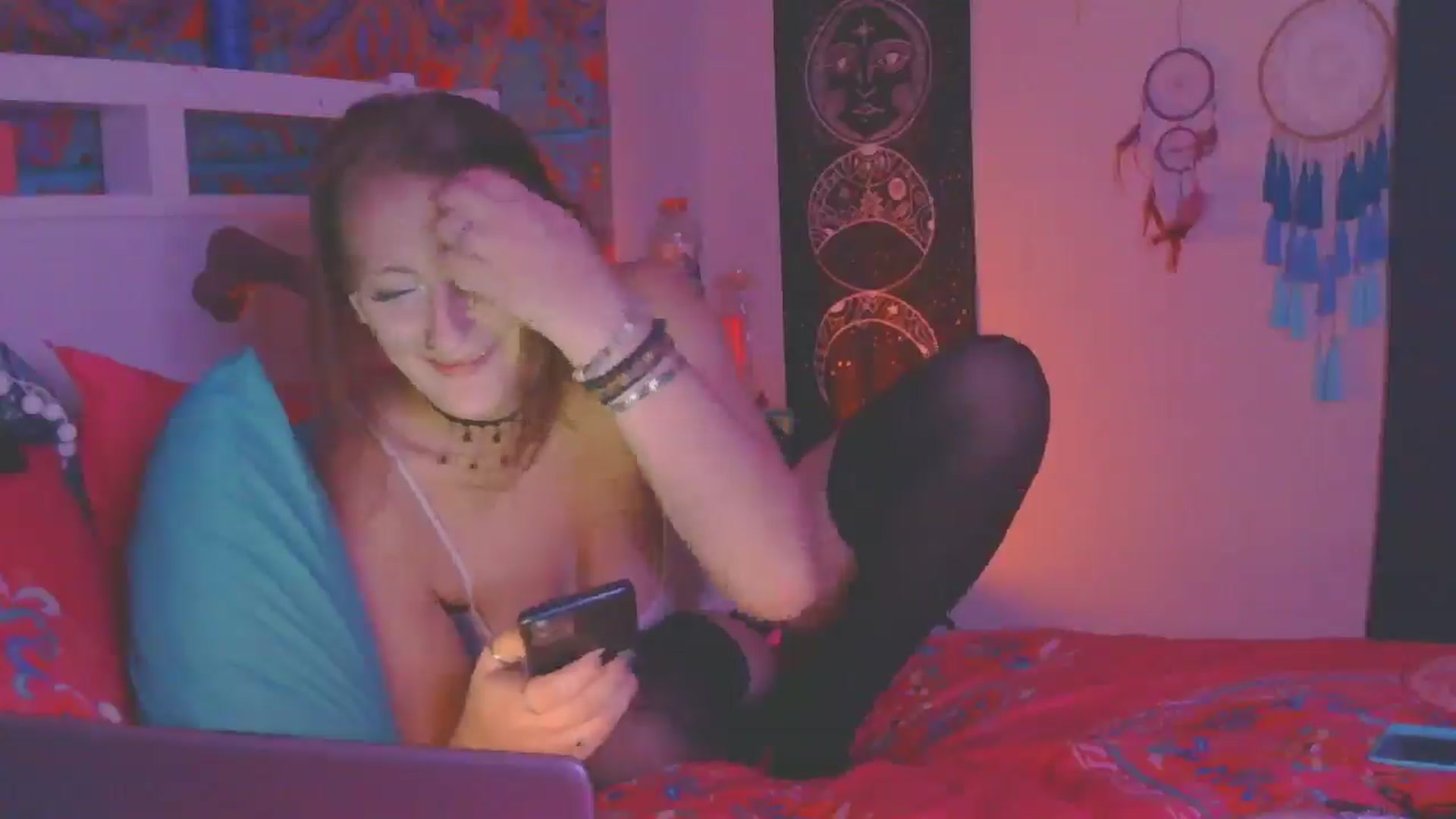 Gallery image thumbnail from SexxJunkiee's myfreecams stream on, 12/13/2024, 09:36 image 6 of 20
