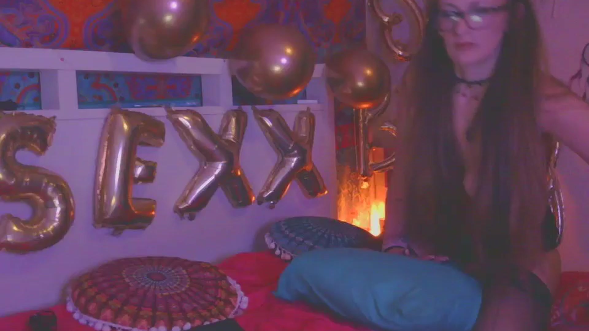 Gallery image thumbnail from SexxJunkiee's myfreecams stream on, 12/16/2024, 08:49 image 1 of 20