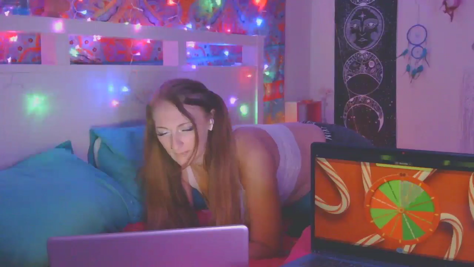 Gallery image thumbnail from SexxJunkiee's myfreecams stream on, 12/23/2024, 10:22 image 6 of 20