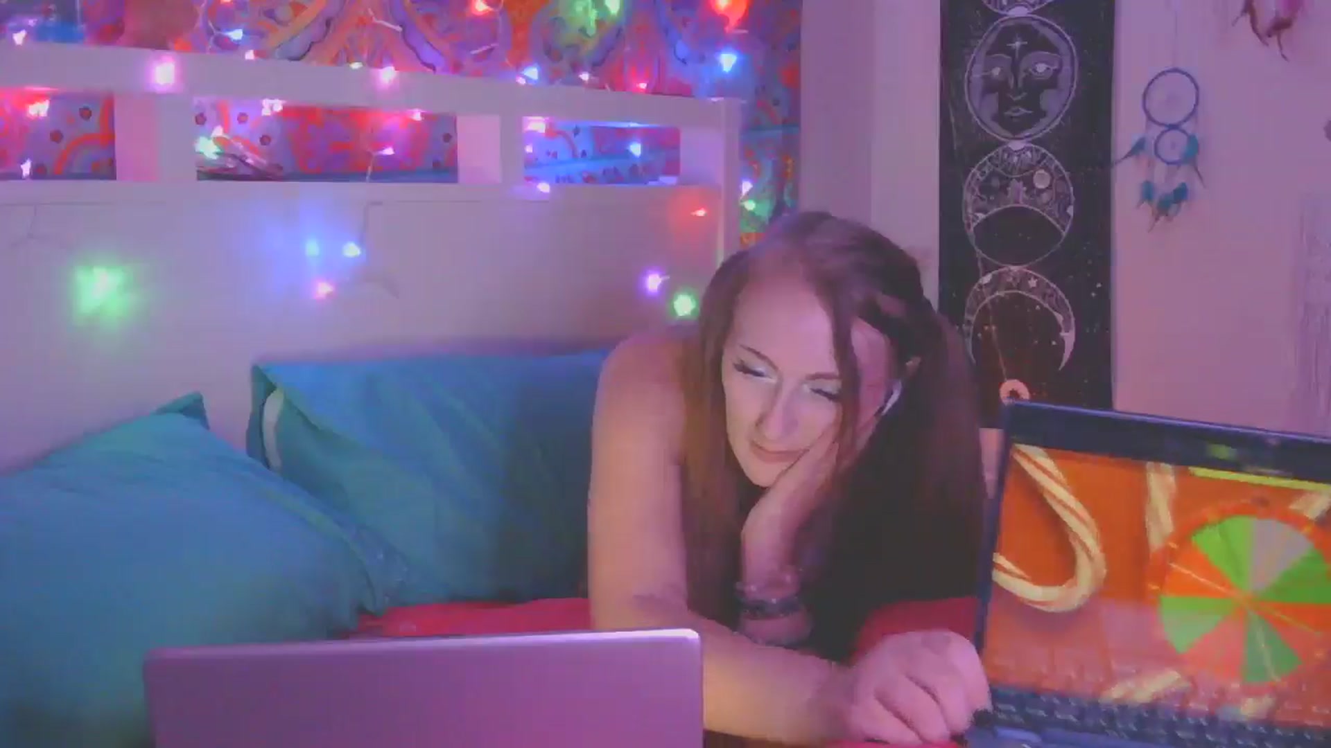 Gallery image thumbnail from SexxJunkiee's myfreecams stream on, 12/23/2024, 10:22 image 4 of 20