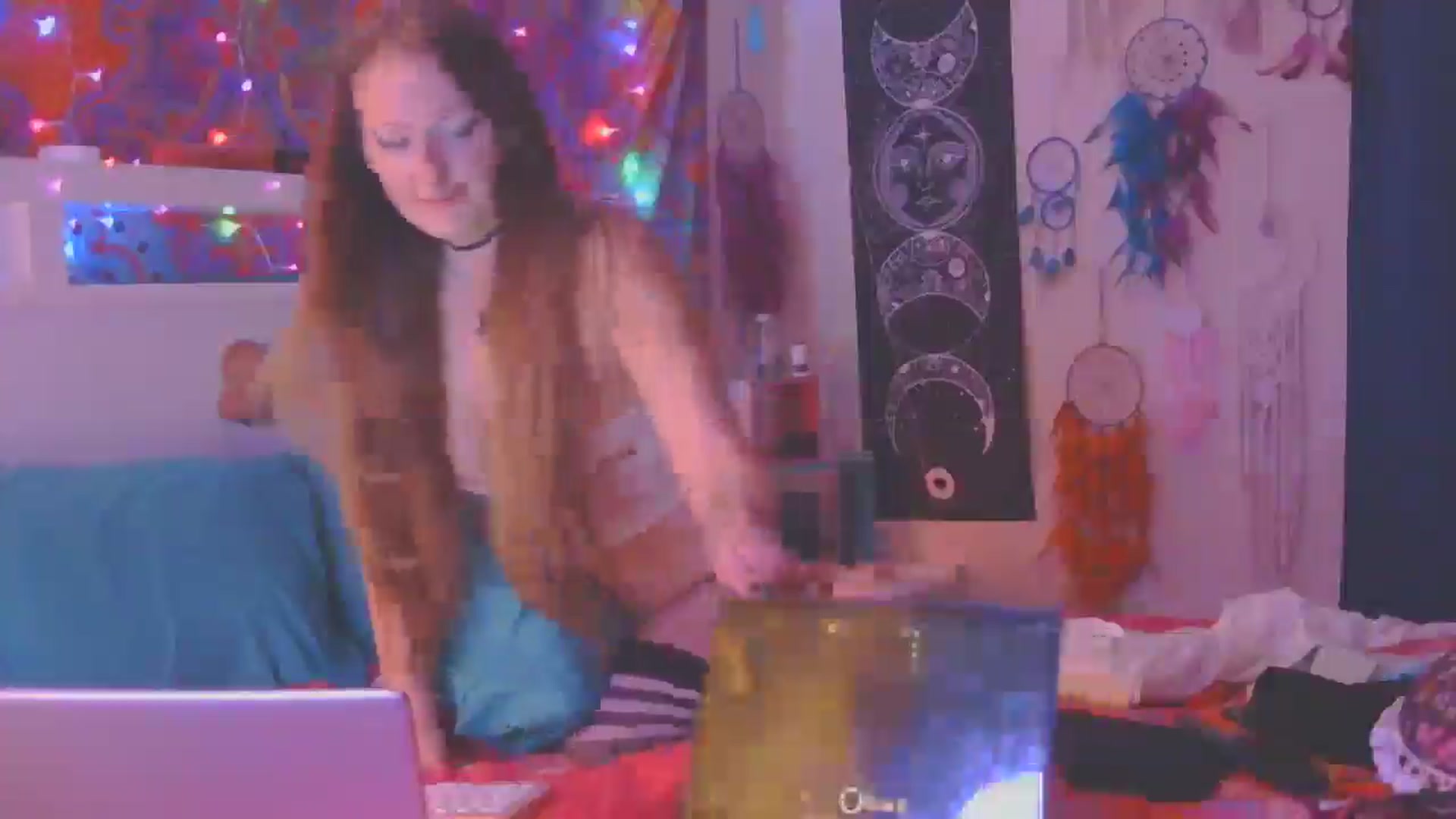 Gallery image thumbnail from SexxJunkiee's myfreecams stream on, 01/13/2025, 10:28 image 8 of 20