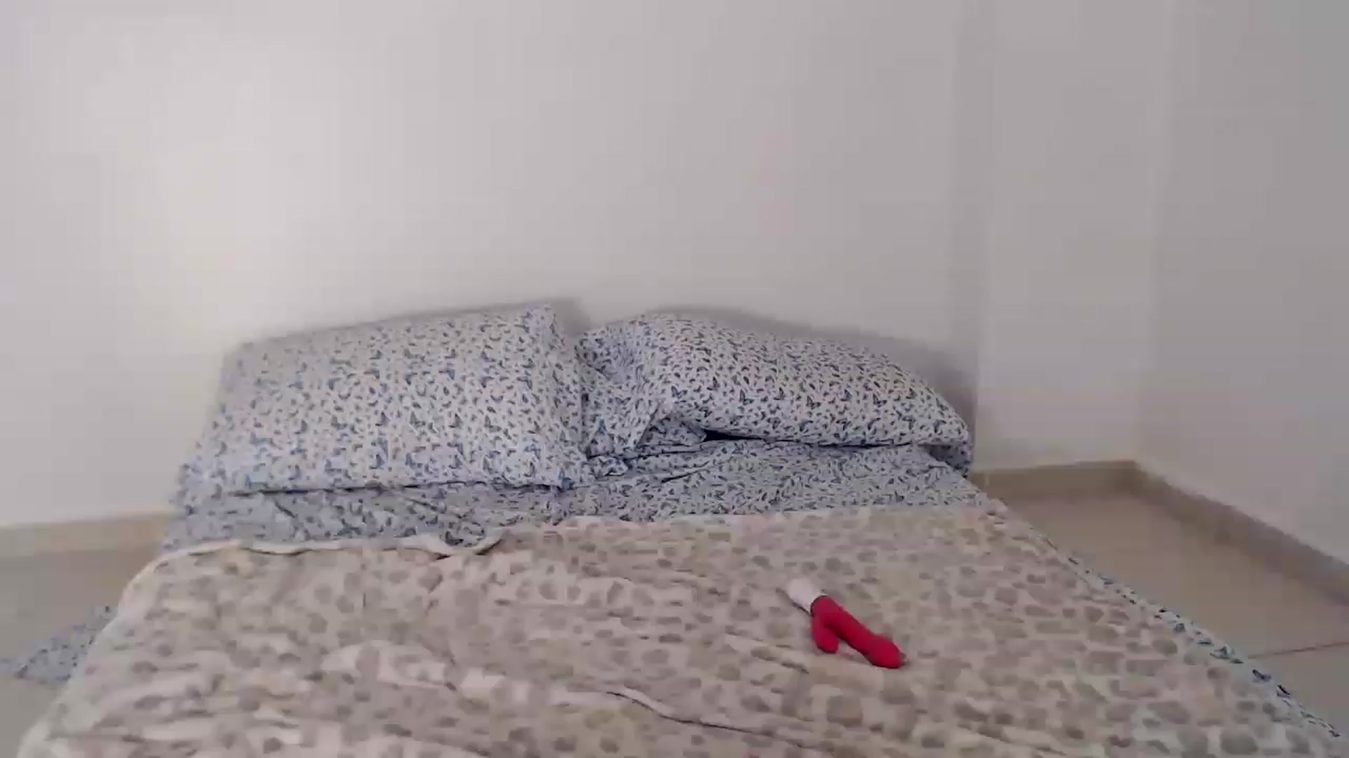 Gallery image thumbnail from Sexx_fairy's myfreecams stream on, 12/27/2022, 04:36 image 14 of 20