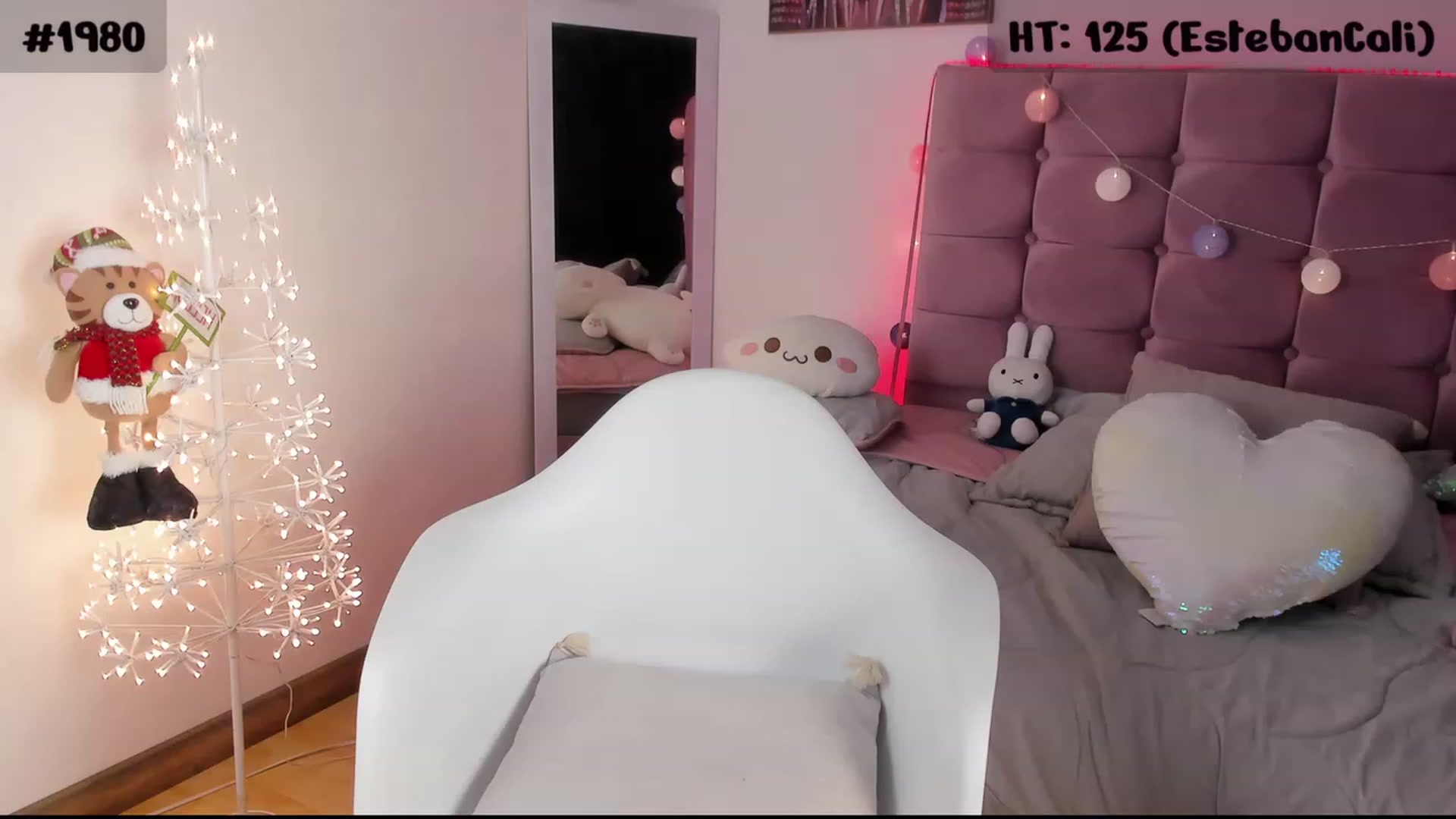 Gallery image thumbnail from Sexxx_natasha's myfreecams stream on, 12/05/2022, 21:27 image 8 of 20