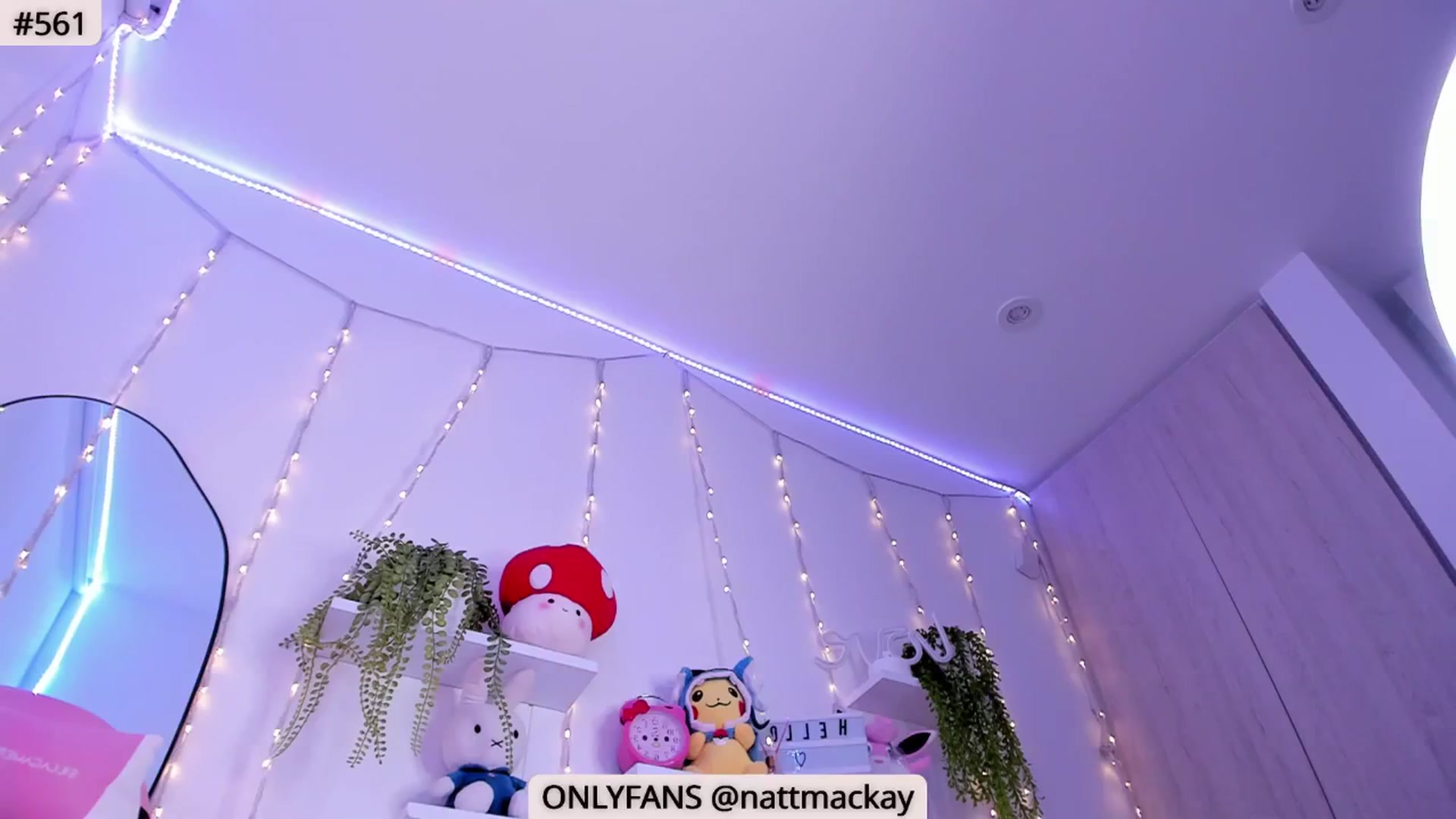 Gallery image thumbnail from Sexxx_natasha's myfreecams stream on, 01/08/2025, 06:22 image 6 of 20