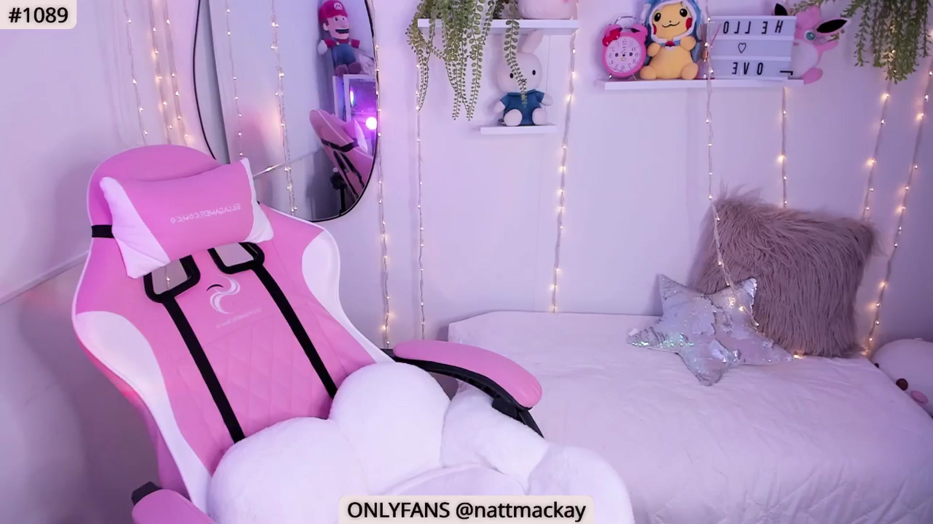 Gallery image thumbnail from Sexxx_natasha's myfreecams stream on, 01/23/2025, 05:39 image 11 of 20