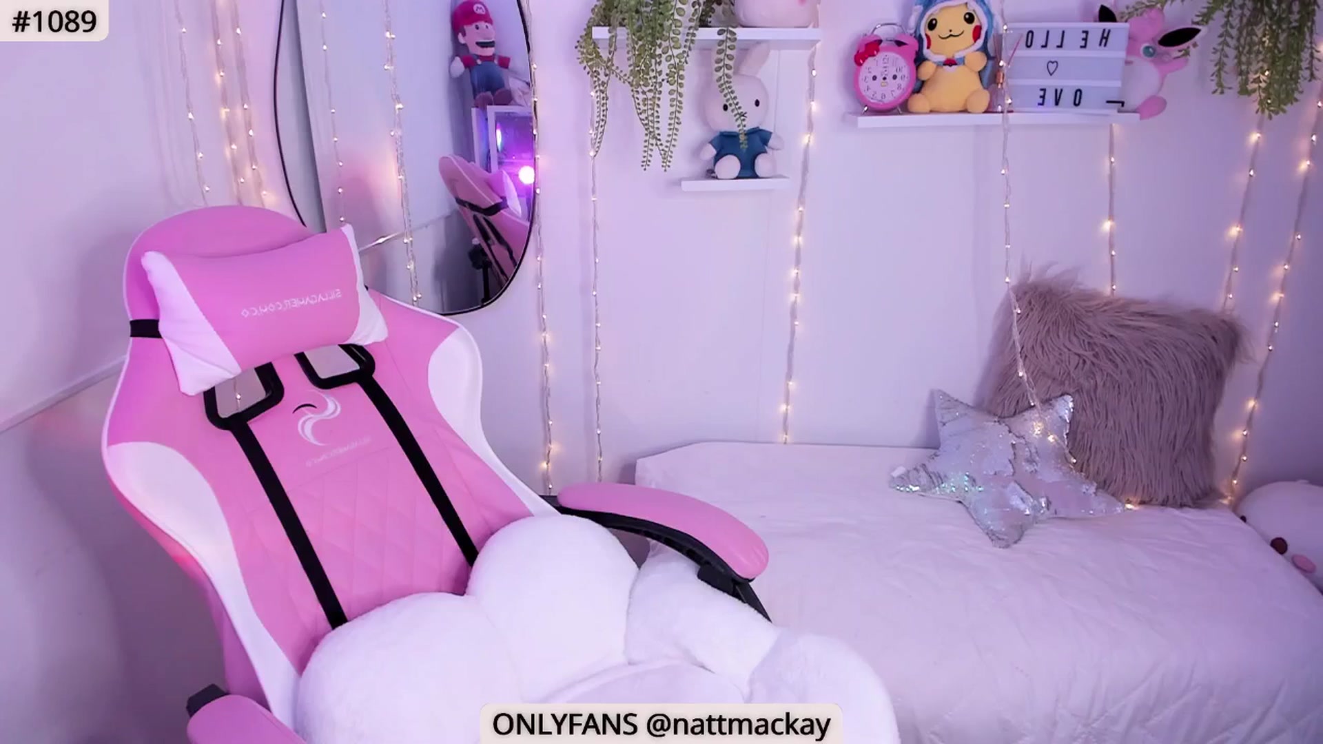 Gallery image thumbnail from Sexxx_natasha's myfreecams stream on, 01/23/2025, 05:39 image 10 of 20