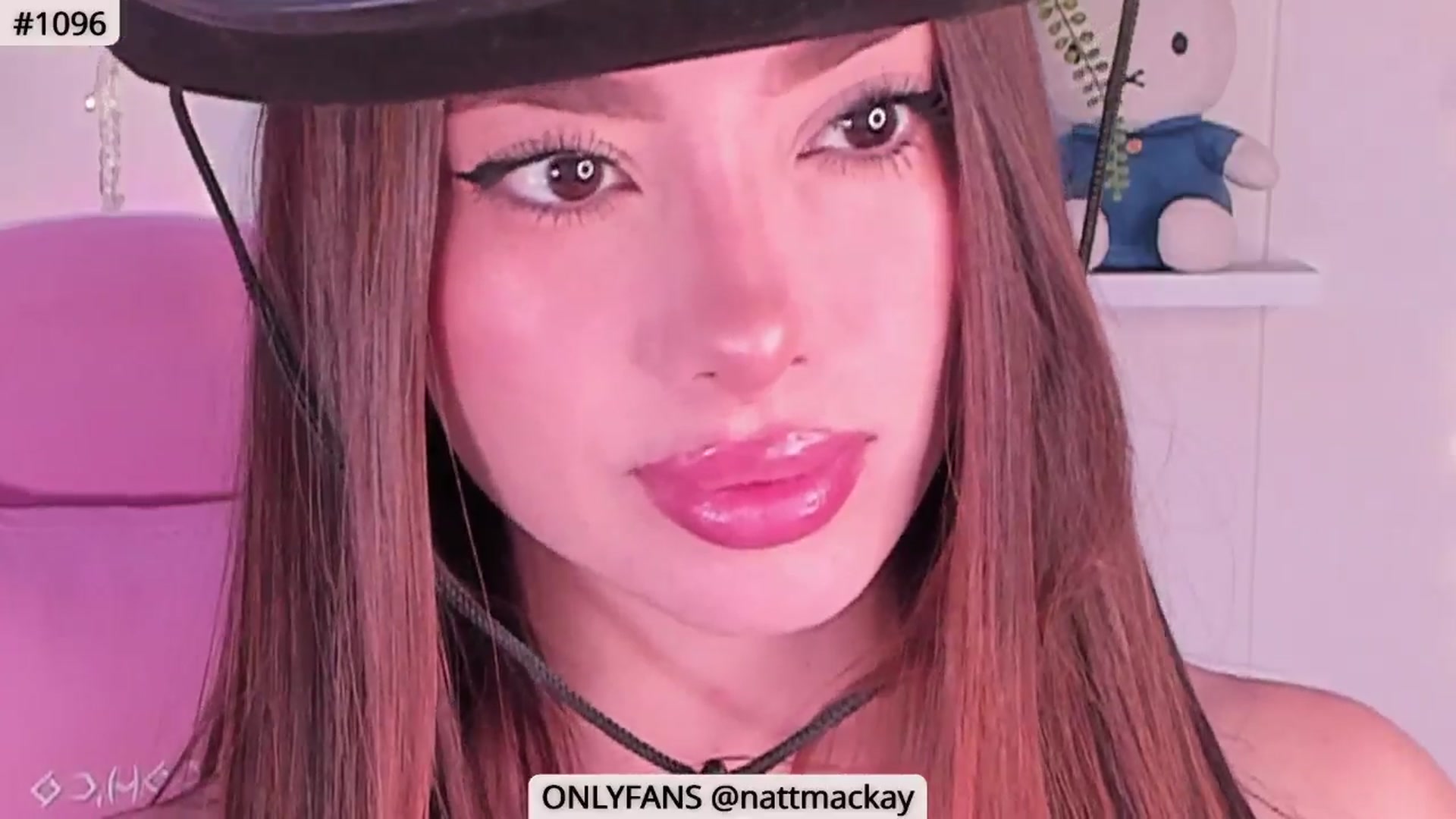 Gallery image thumbnail from Sexxx_natasha's myfreecams stream on, 04/04/2025, 16:19 image 18 of 20