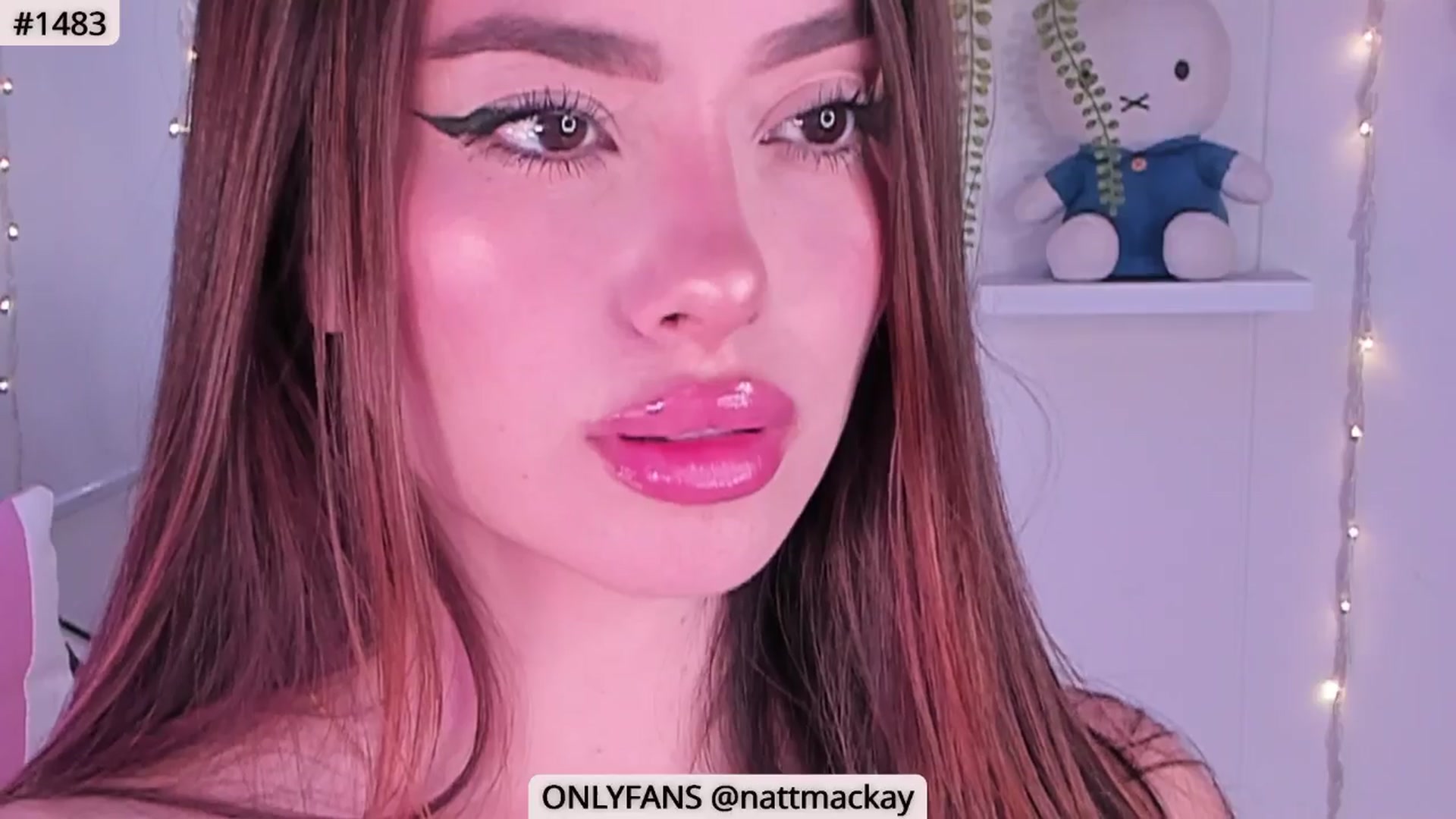 Gallery image thumbnail from Sexxx_natasha's myfreecams stream on, 04/15/2025, 03:34 image 13 of 20