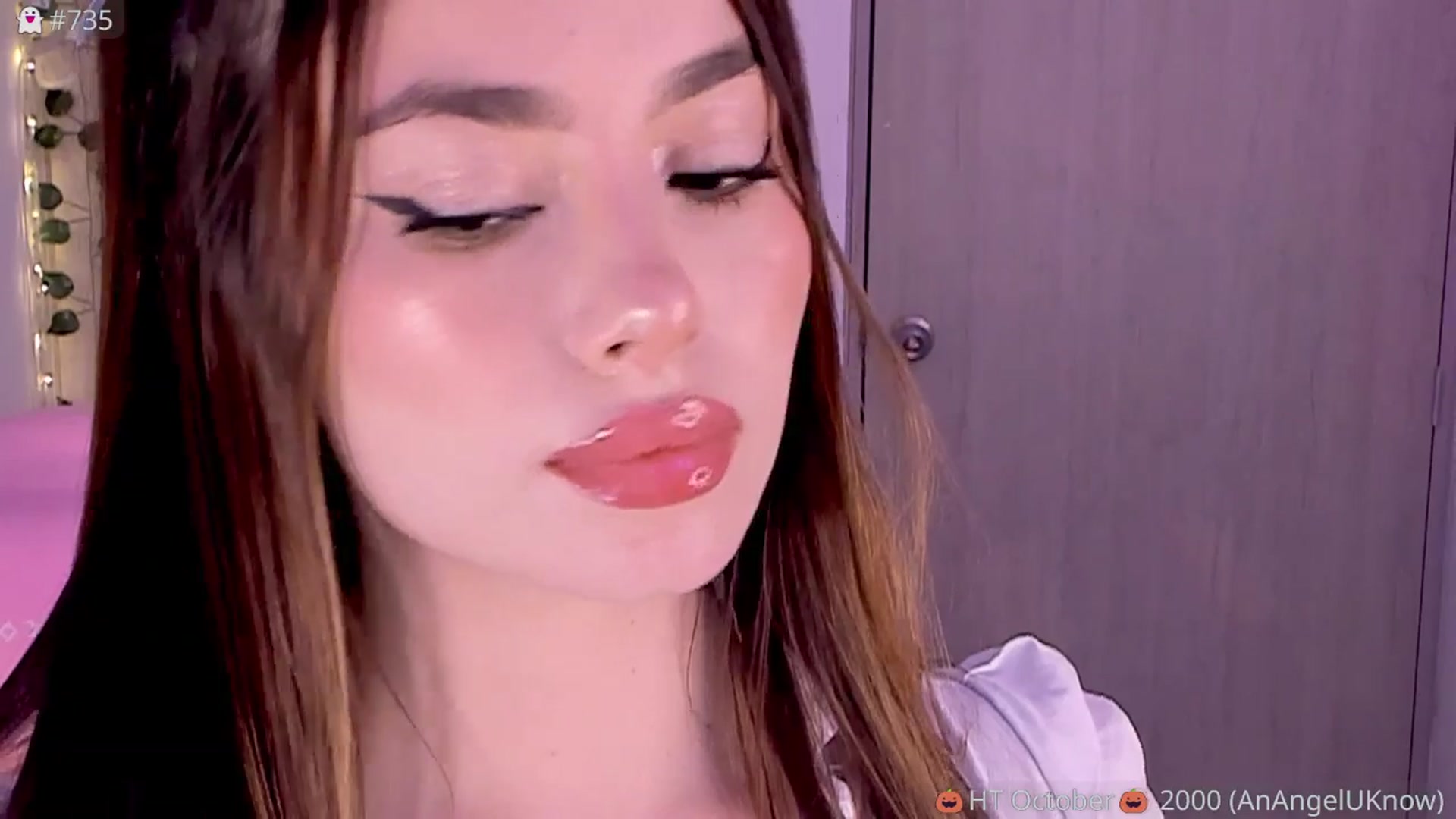 Gallery image thumbnail from Sexxx_natasha's myfreecams stream on, 10/22/2025, 04:59 image 9 of 20