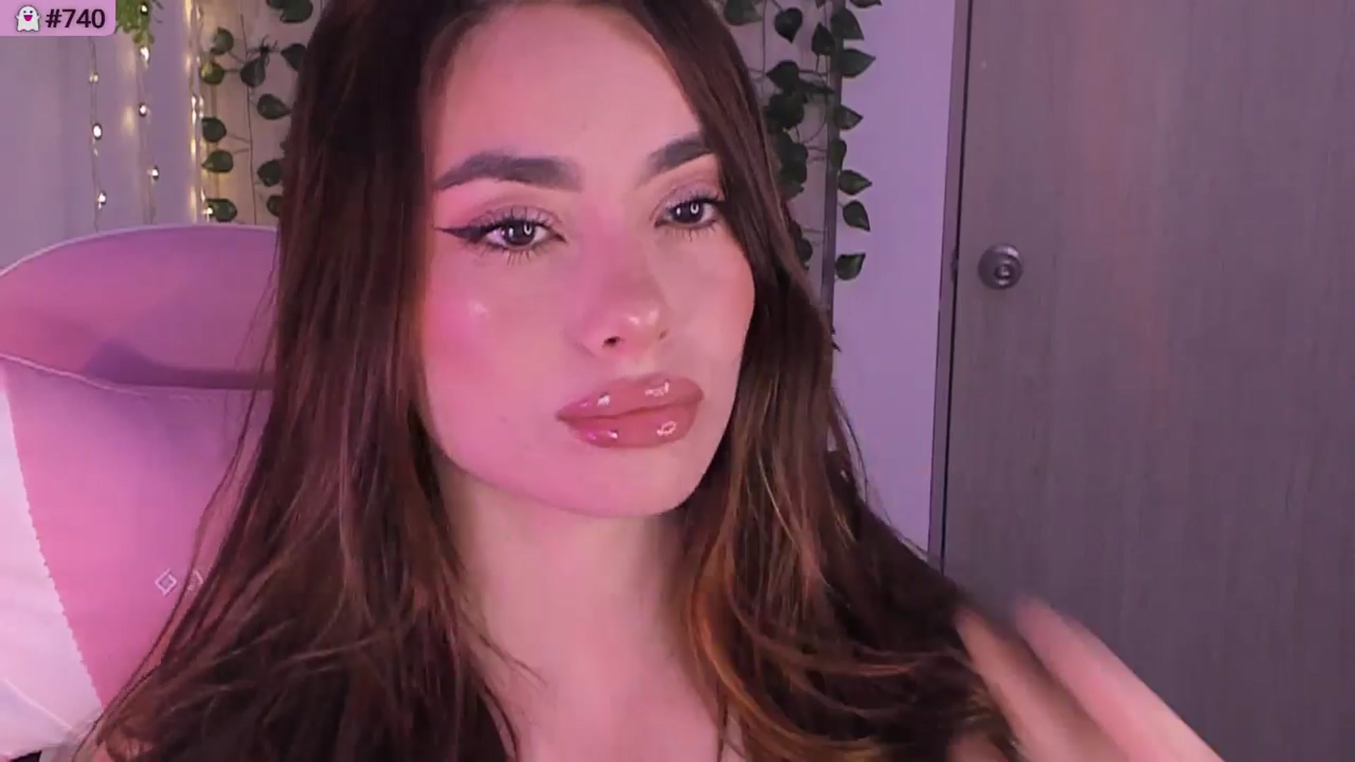 Gallery image thumbnail from Sexxx_natasha's myfreecams stream on, 12/24/2025, 06:06 image 20 of 20