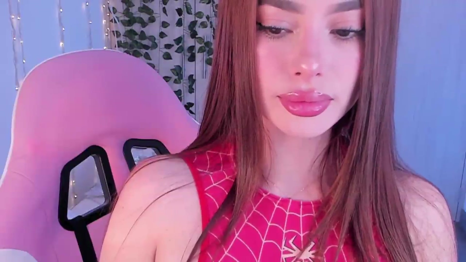 Gallery image thumbnail from Sexxx_natasha's myfreecams stream on, 07/06/2026, 15:14 image 16 of 20