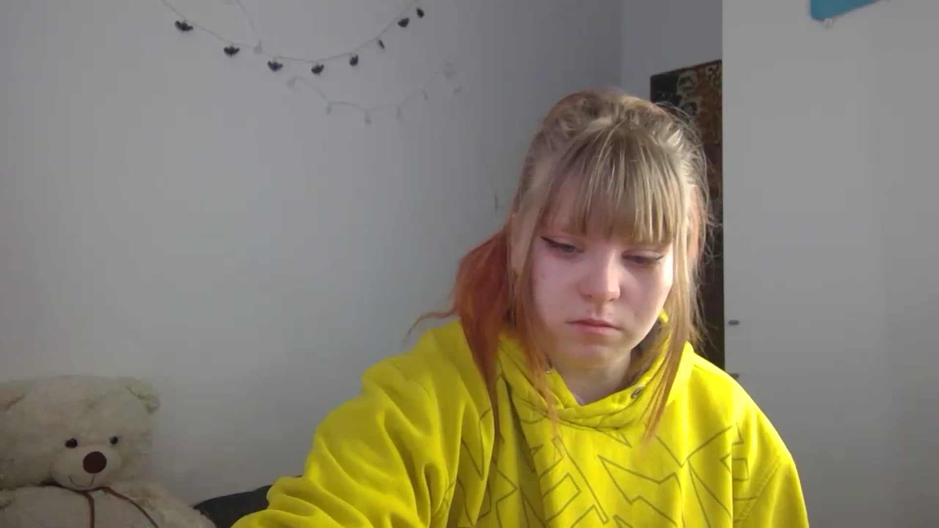 Gallery image thumbnail from Sexxxxy_angel's myfreecams stream on, 02/18/2024, 12:23 image 18 of 20