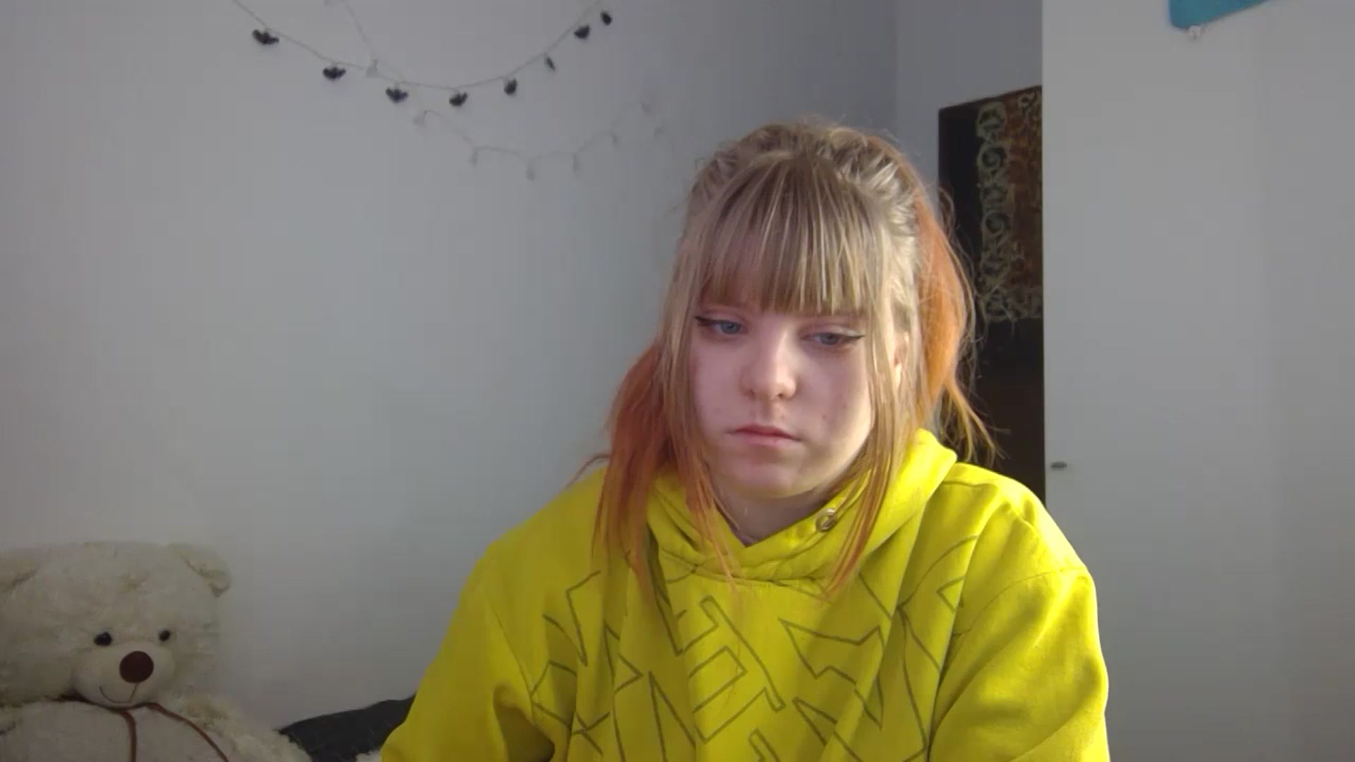 Gallery image thumbnail from Sexxxxy_angel's myfreecams stream on, 02/18/2024, 12:23 image 11 of 20