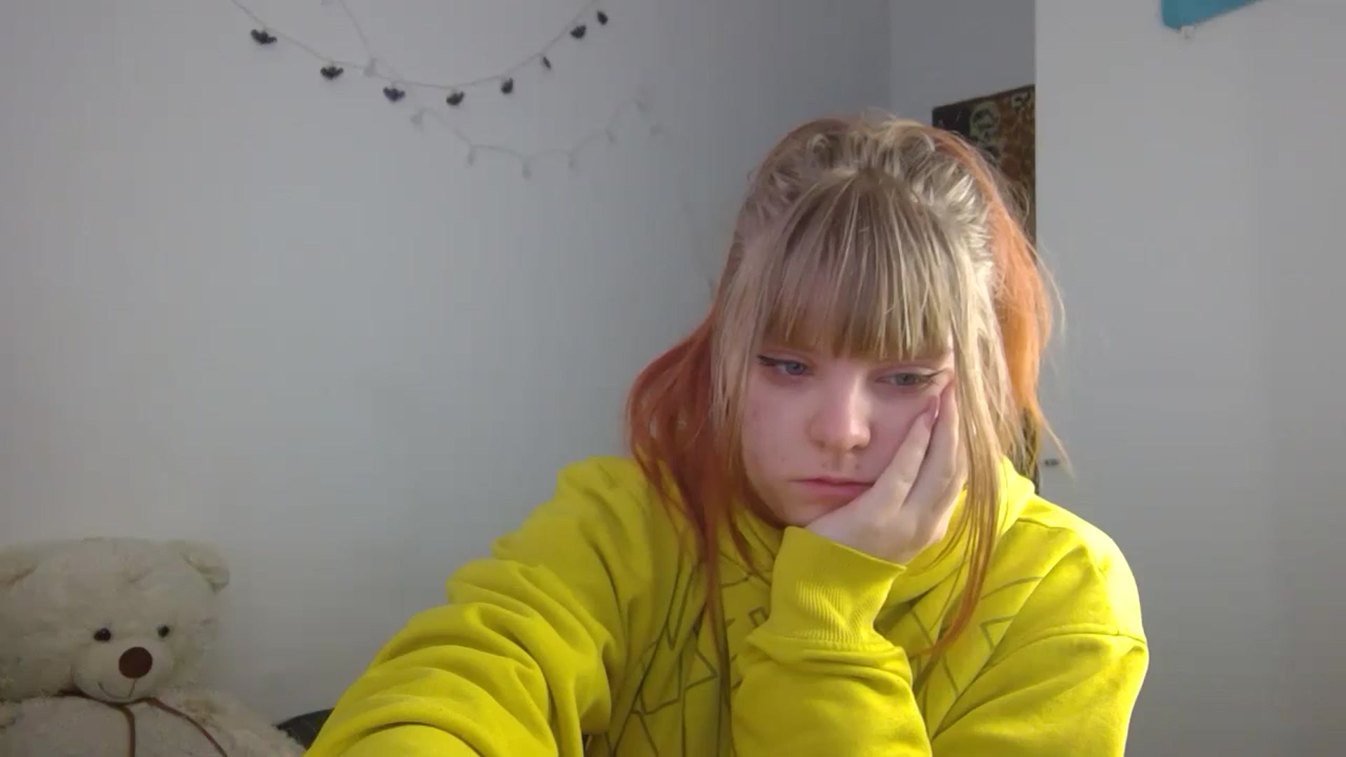 Gallery image thumbnail from Sexxxxy_angel's myfreecams stream on, 02/18/2024, 12:23 image 6 of 20