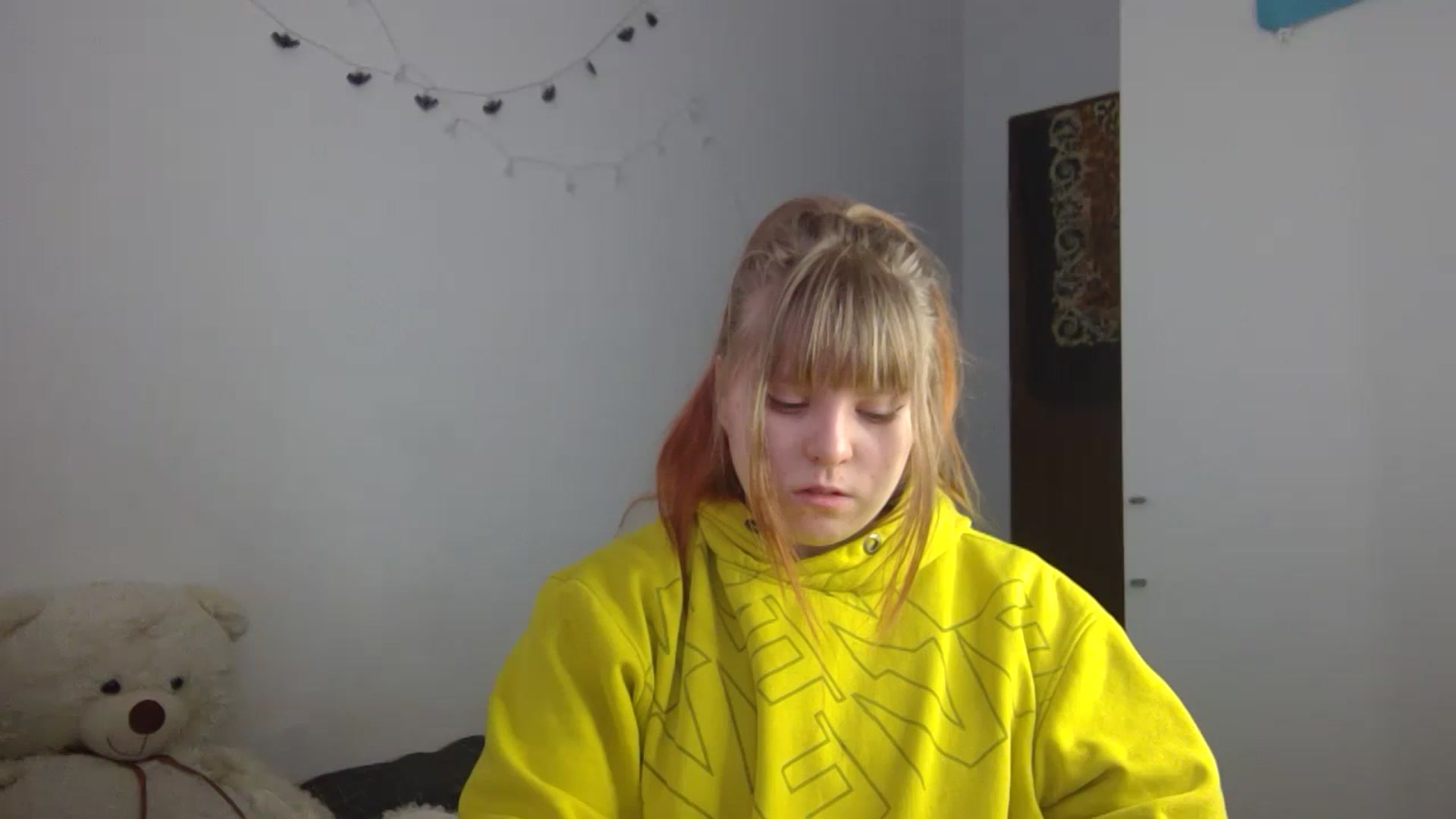 Gallery image thumbnail from Sexxxxy_angel's myfreecams stream on, 02/18/2024, 12:23 image 20 of 20