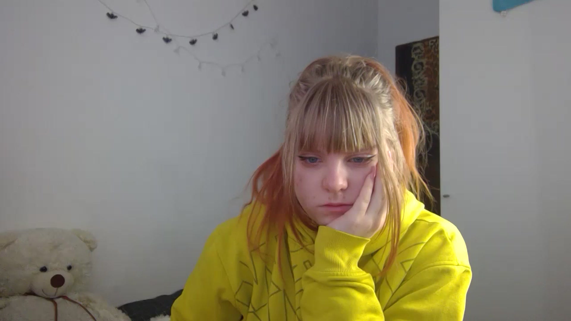 Gallery image thumbnail from Sexxxxy_angel's myfreecams stream on, 02/18/2024, 12:23 image 7 of 20