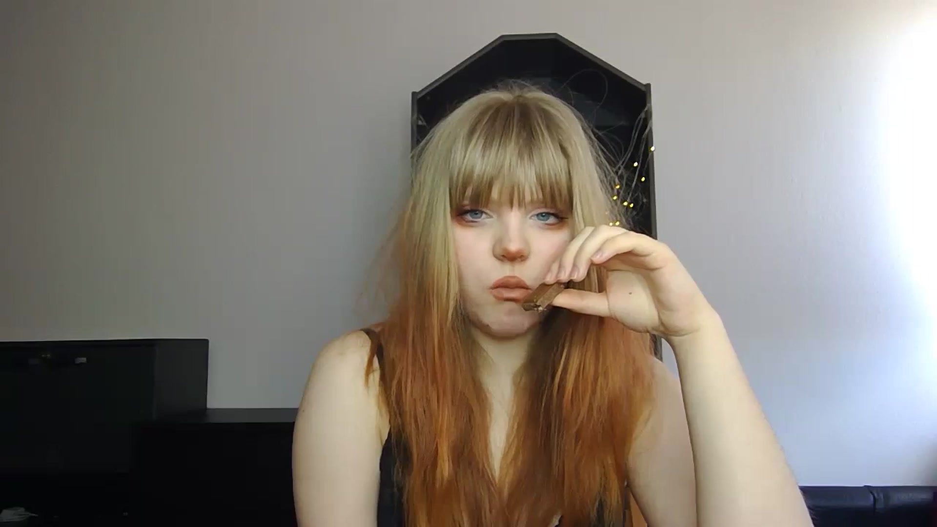 Gallery image thumbnail from Sexxxxy_angel's myfreecams stream on, 03/10/2024, 12:16 image 19 of 20