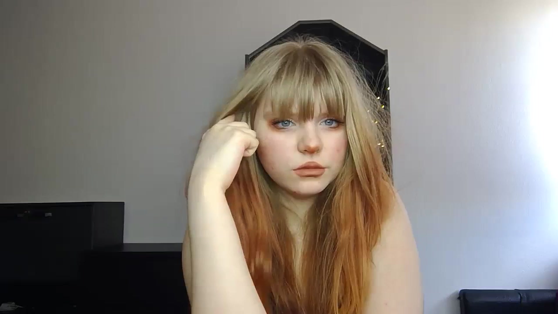 Gallery image thumbnail from Sexxxxy_angel's myfreecams stream on, 03/10/2024, 12:16 image 13 of 20