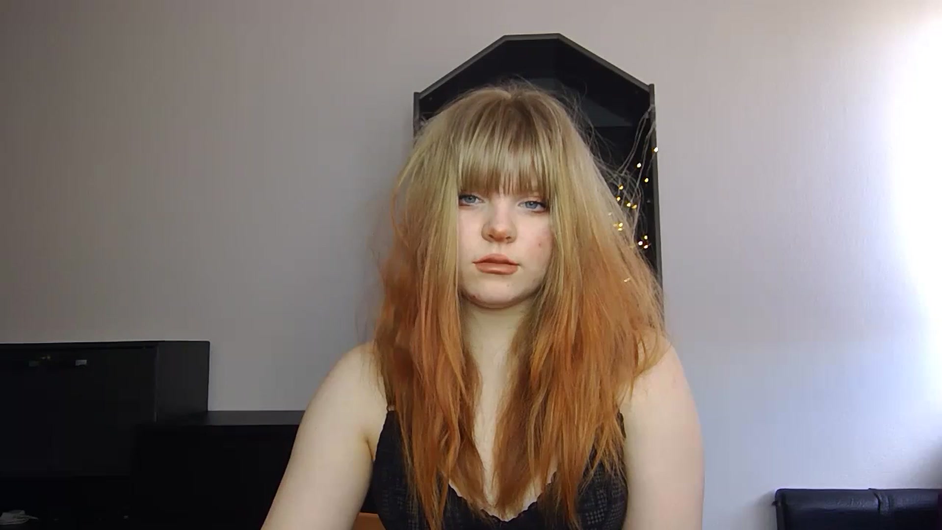 Gallery image thumbnail from Sexxxxy_angel's myfreecams stream on, 03/10/2024, 12:16 image 9 of 20