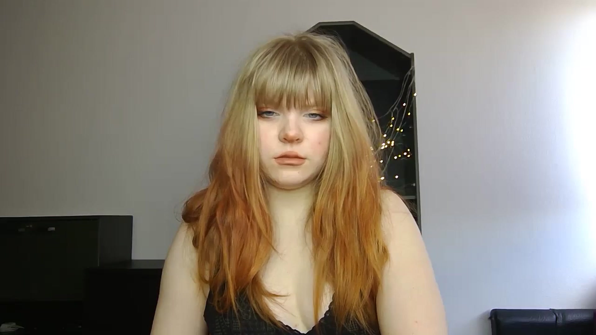 Gallery image thumbnail from Sexxxxy_angel's myfreecams stream on, 03/10/2024, 12:16 image 4 of 20