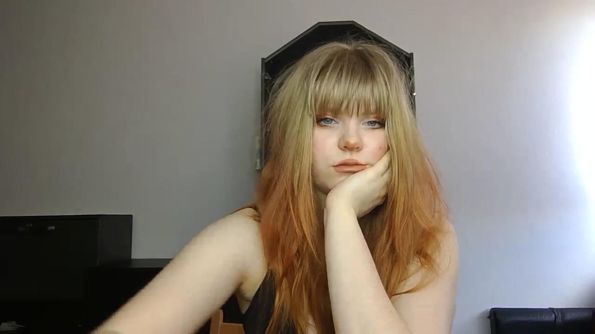Gallery image thumbnail from Sexxxxy_angel's myfreecams stream on, 03/10/2024, 12:16 image 7 of 20