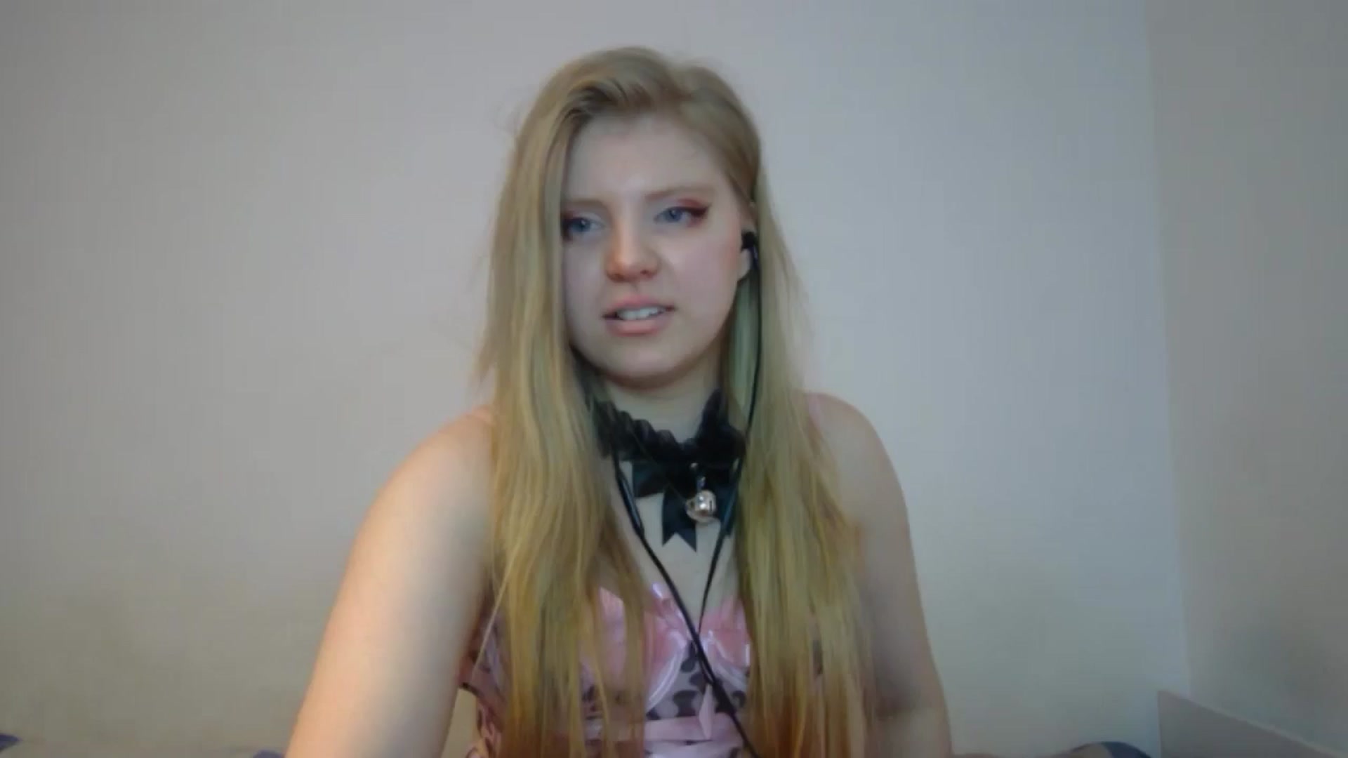 Gallery image thumbnail from Sexxxxy_angel's myfreecams stream on, 02/10/2026, 16:17 image 1 of 20