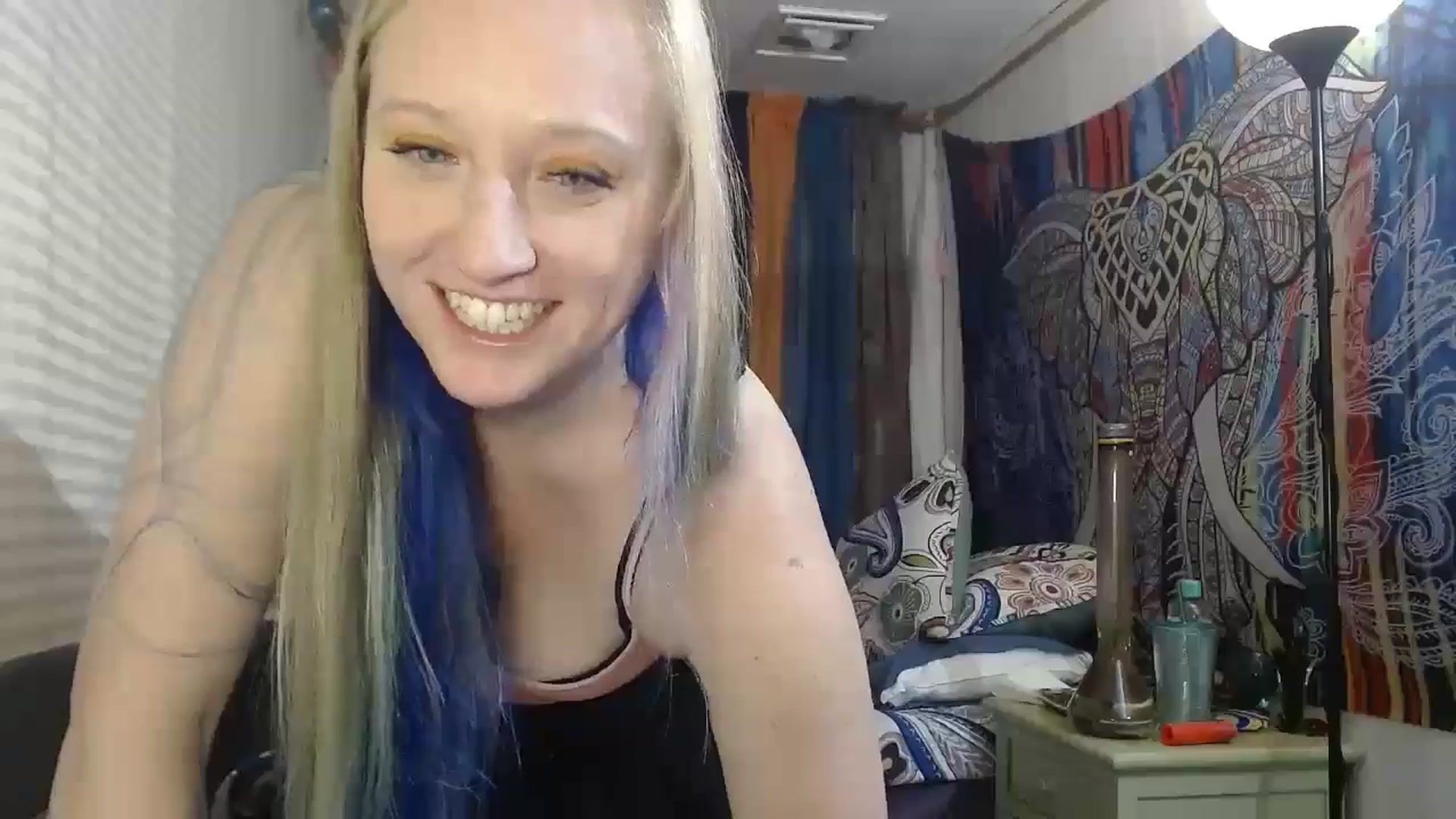 Gallery image thumbnail from SexxxySusan's myfreecams stream on, 10/21/2024, 07:08 image 16 of 20