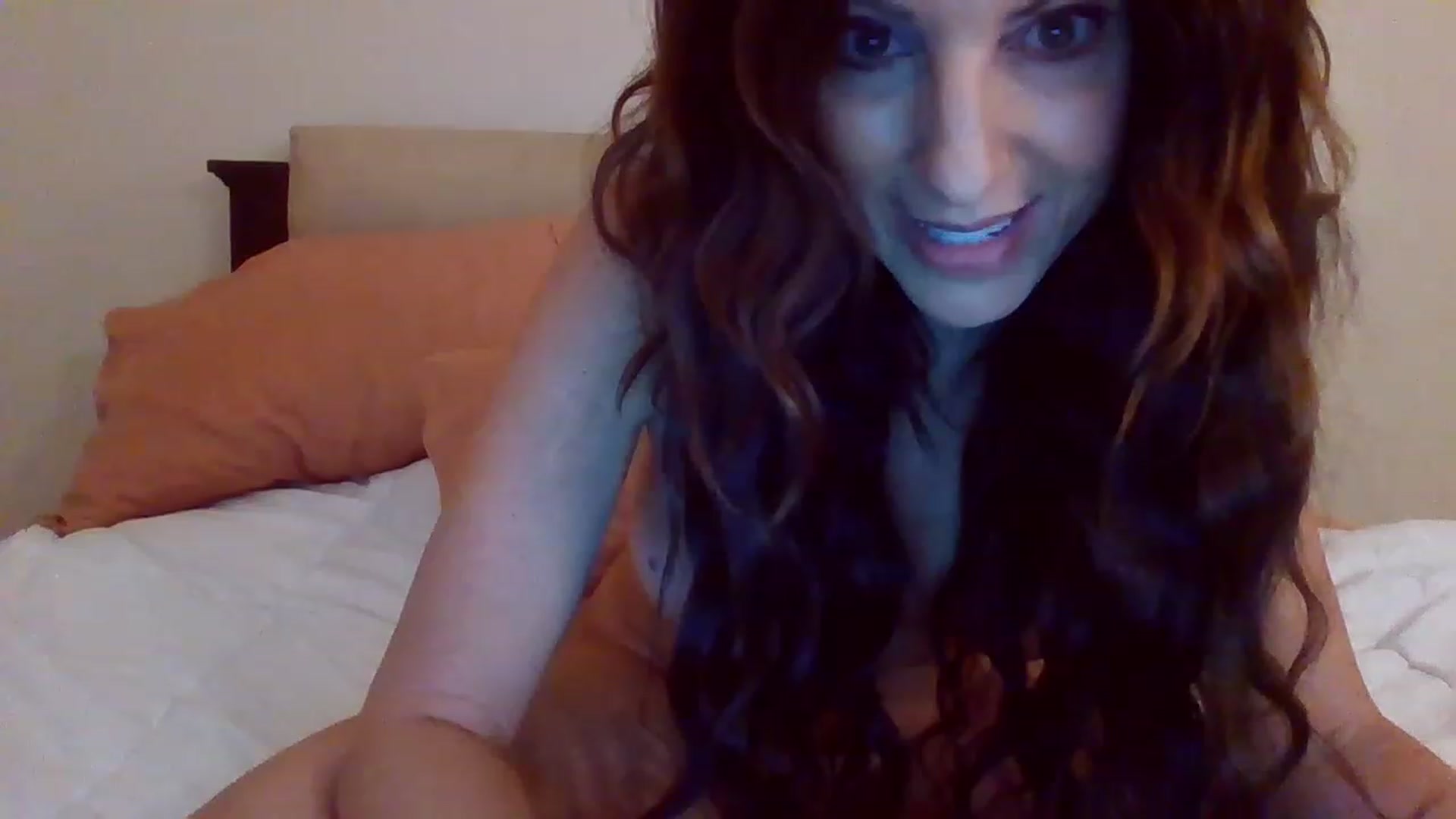 Gallery image thumbnail from SexxyKaylaa's myfreecams stream on, 11/16/2022, 14:18 image 10 of 20