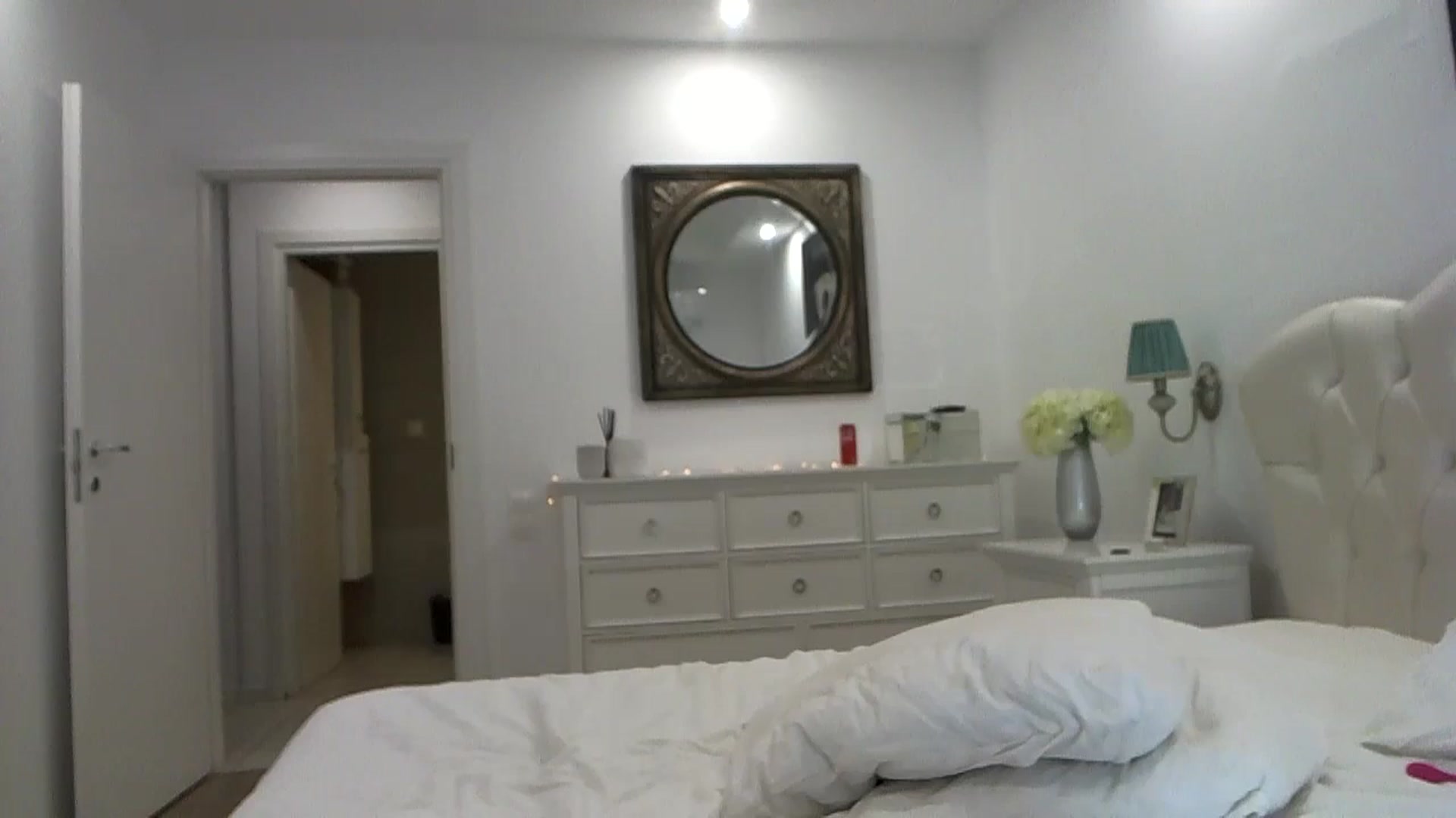 Gallery image thumbnail from Sexxy_____'s myfreecams stream on, 12/26/2023, 21:19 image 17 of 20