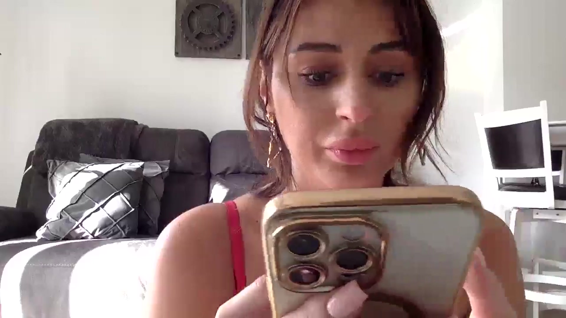 Gallery image thumbnail from Sexxy_____'s myfreecams stream on, 06/12/2024, 15:25 image 20 of 20