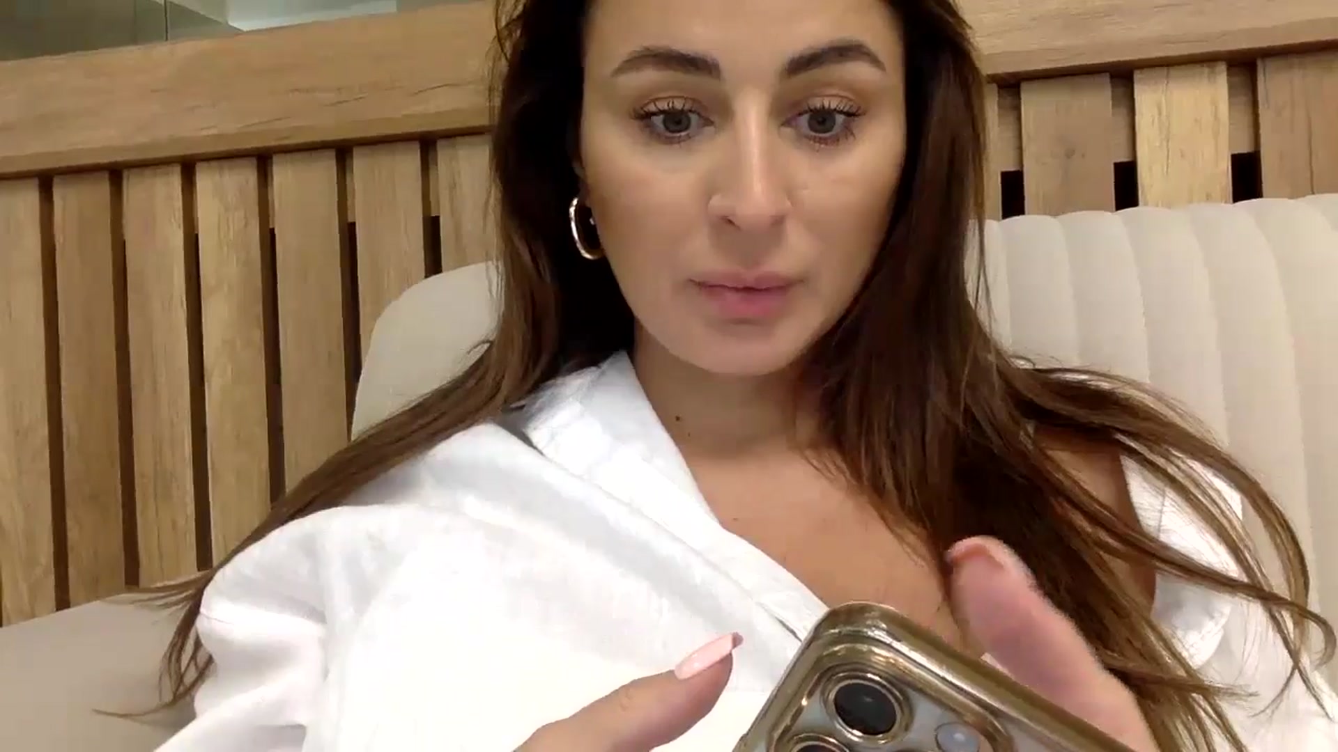 Gallery image thumbnail from Sexxy_____'s myfreecams stream on, 06/25/2024, 07:47 image 18 of 20