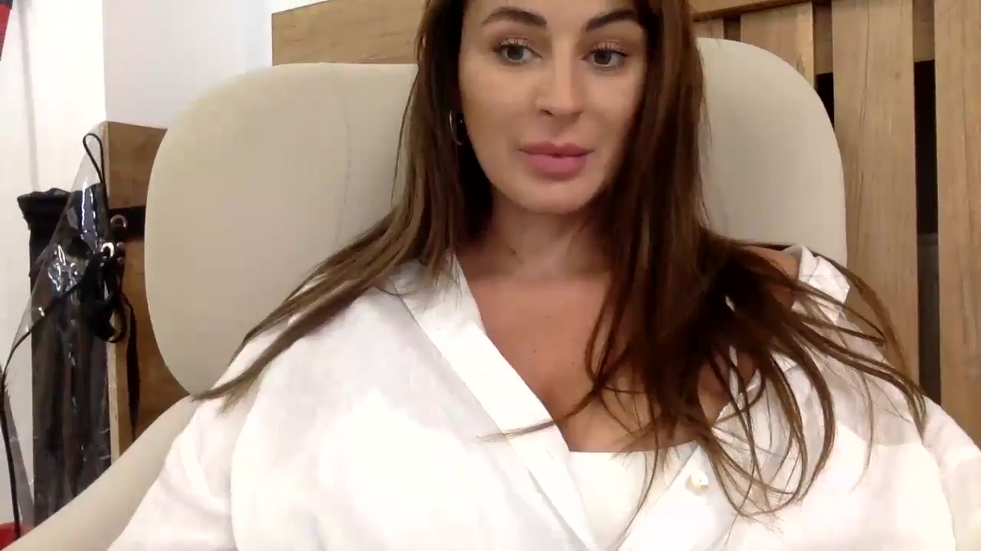 Gallery image thumbnail from Sexxy_____'s myfreecams stream on, 06/25/2024, 11:41 image 12 of 20