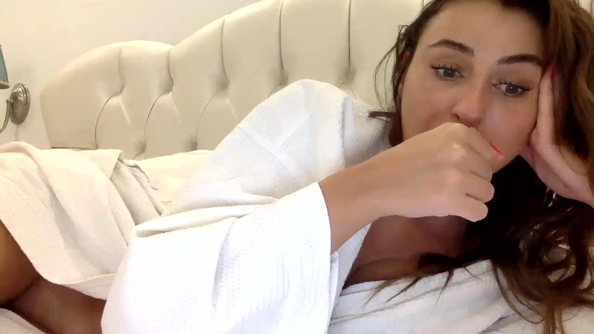 Gallery image thumbnail from Sexxy_____'s myfreecams stream on, 07/24/2024, 21:00 image 12 of 20