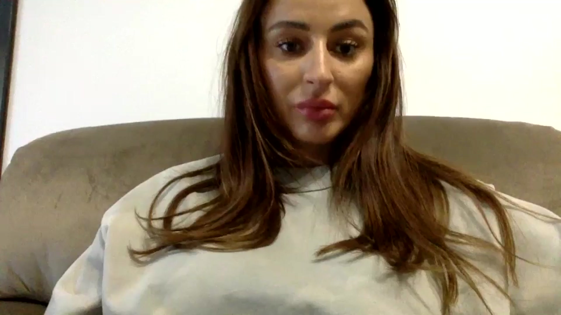 Gallery image thumbnail from Sexxy_____'s myfreecams stream on, 08/12/2024, 12:31 image 16 of 20