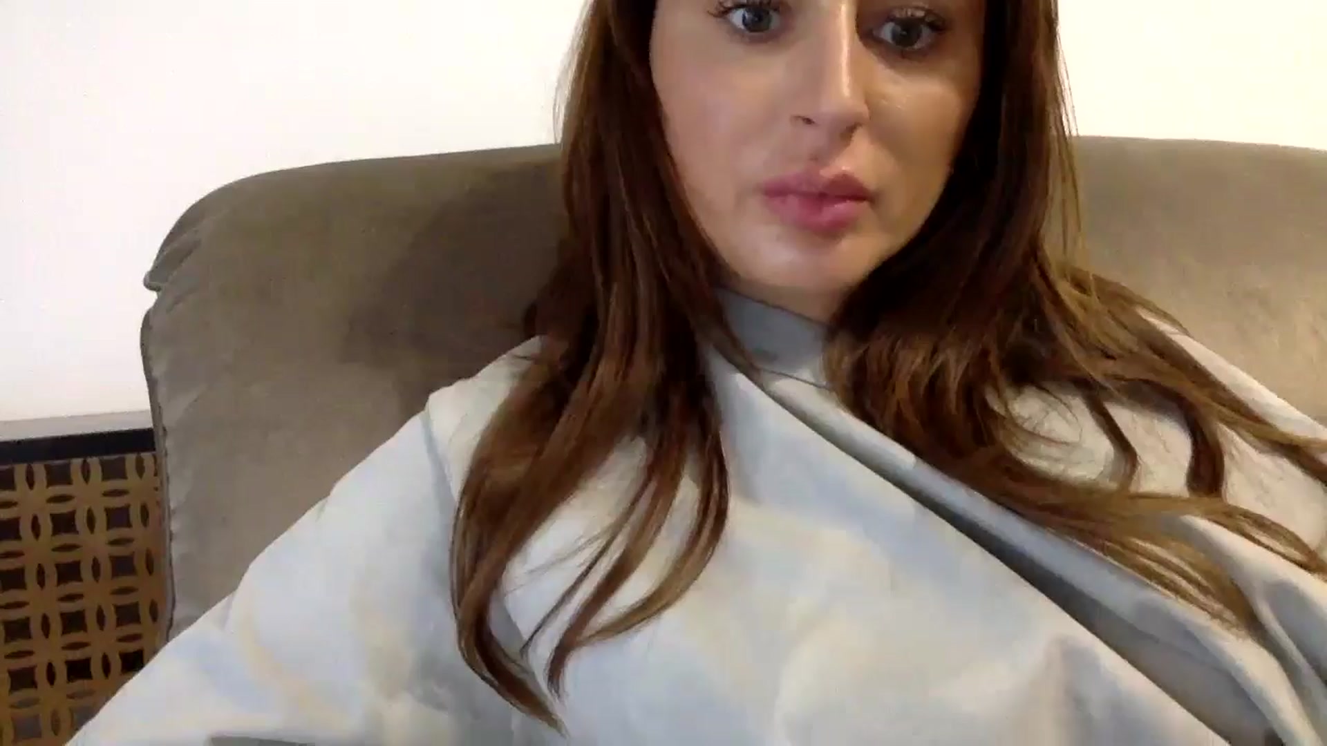 Gallery image thumbnail from Sexxy_____'s myfreecams stream on, 08/12/2024, 14:28 image 1 of 20