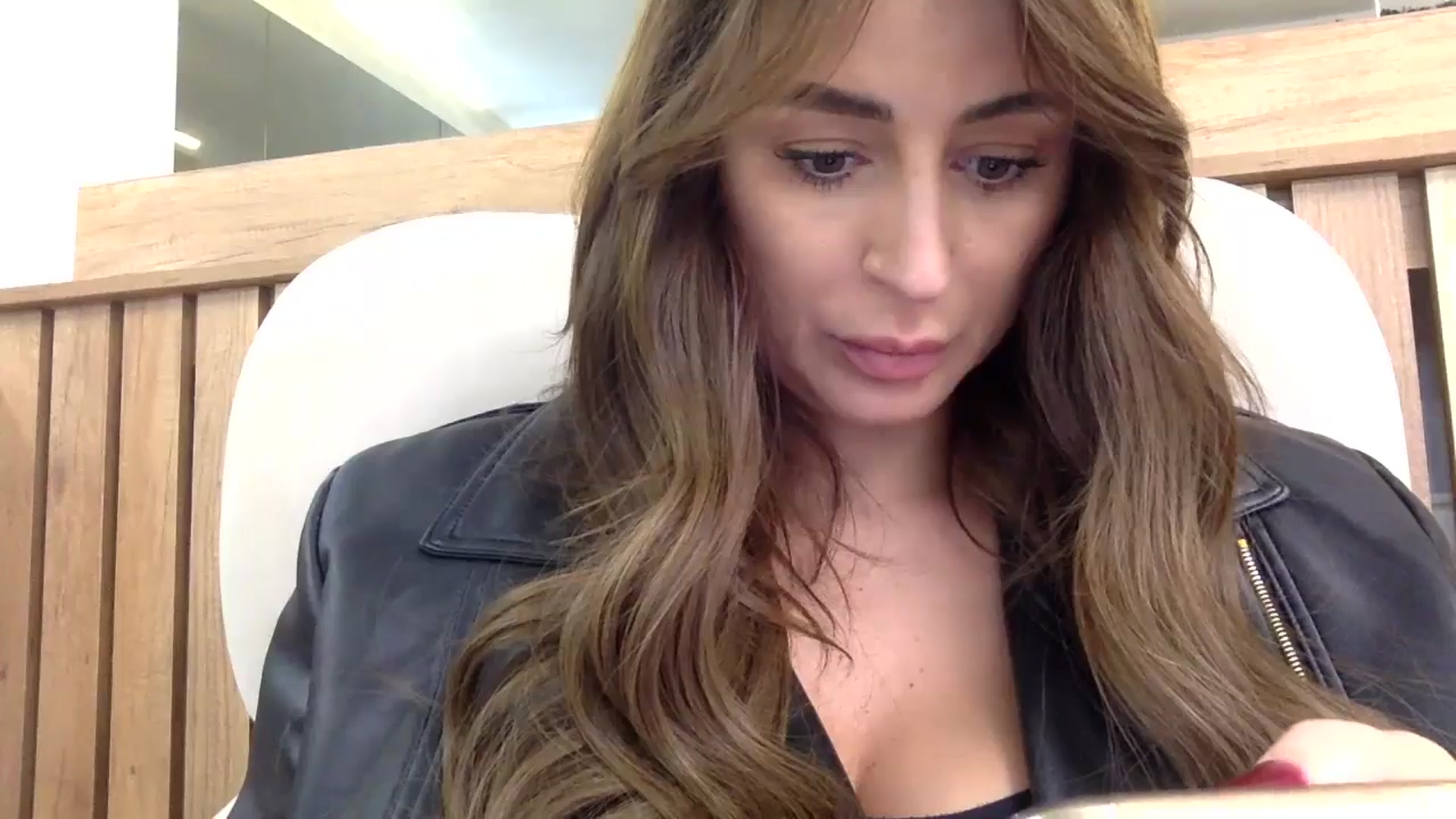 Gallery image thumbnail from Sexxy_____'s myfreecams stream on, 10/15/2024, 13:14 image 5 of 20