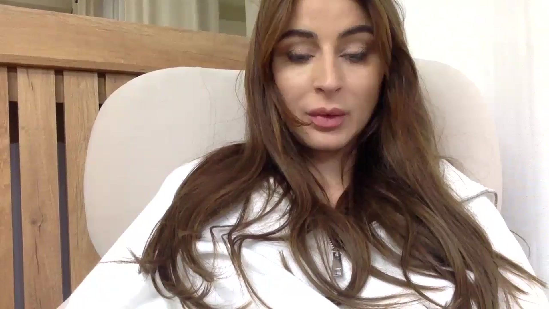 Gallery image thumbnail from Sexxy_____'s myfreecams stream on, 10/16/2024, 13:25 image 19 of 20