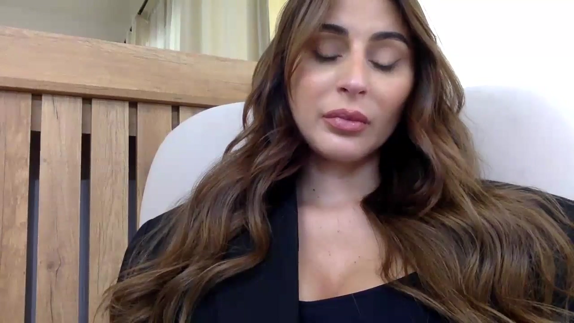 Gallery image thumbnail from Sexxy_____'s myfreecams stream on, 11/02/2024, 11:52 image 18 of 20