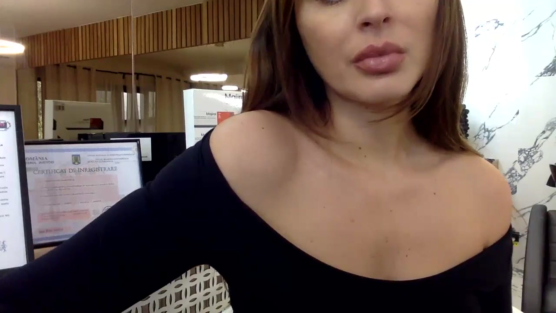 Gallery image thumbnail from Sexxy_____'s myfreecams stream on, 11/21/2024, 12:08 image 20 of 20